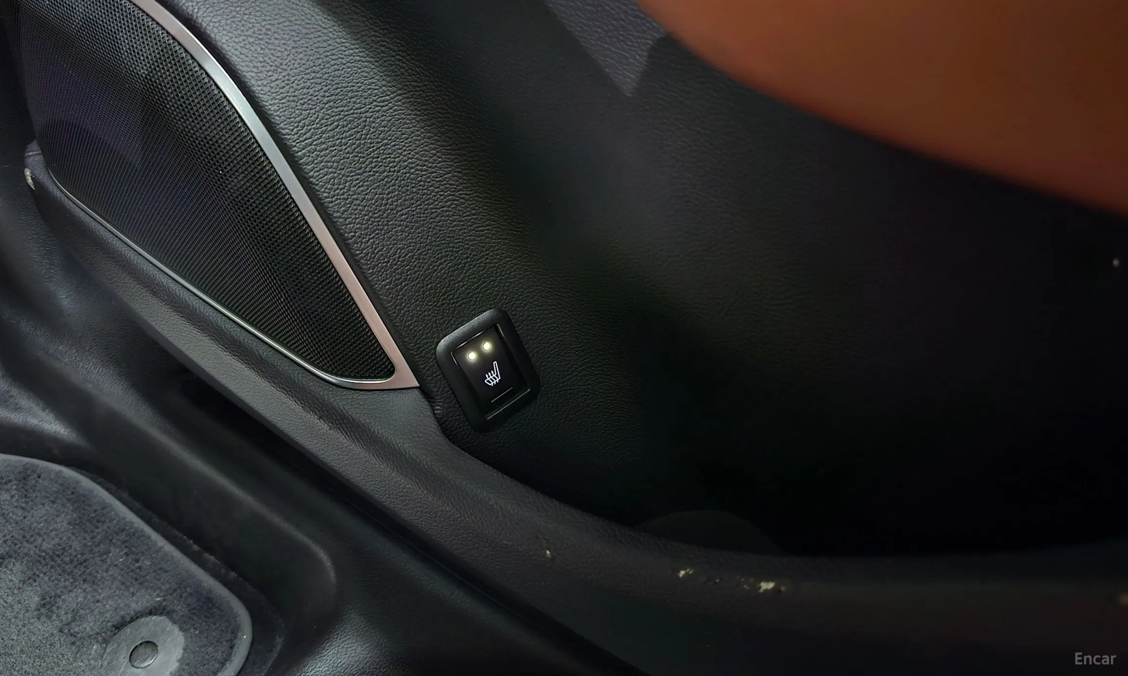 Maserati Levante превью 18