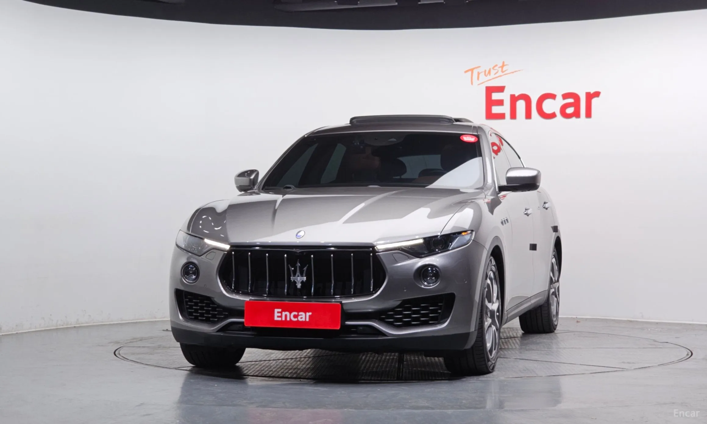 Maserati Levante превью 3