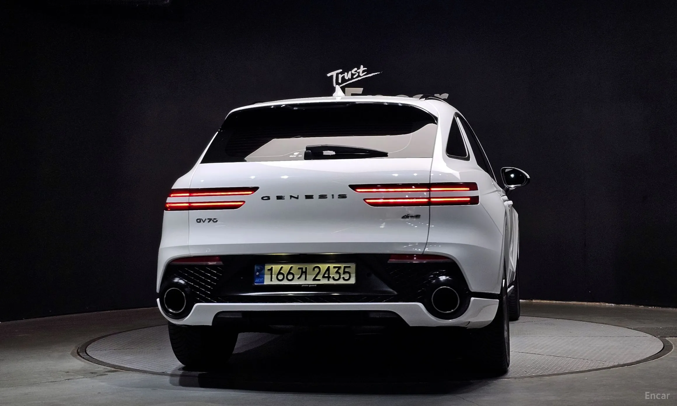 Genesis GV70 превью 2