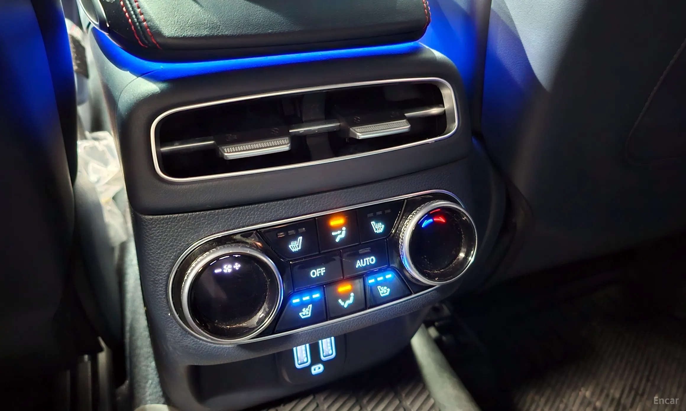 Genesis GV70 превью 19