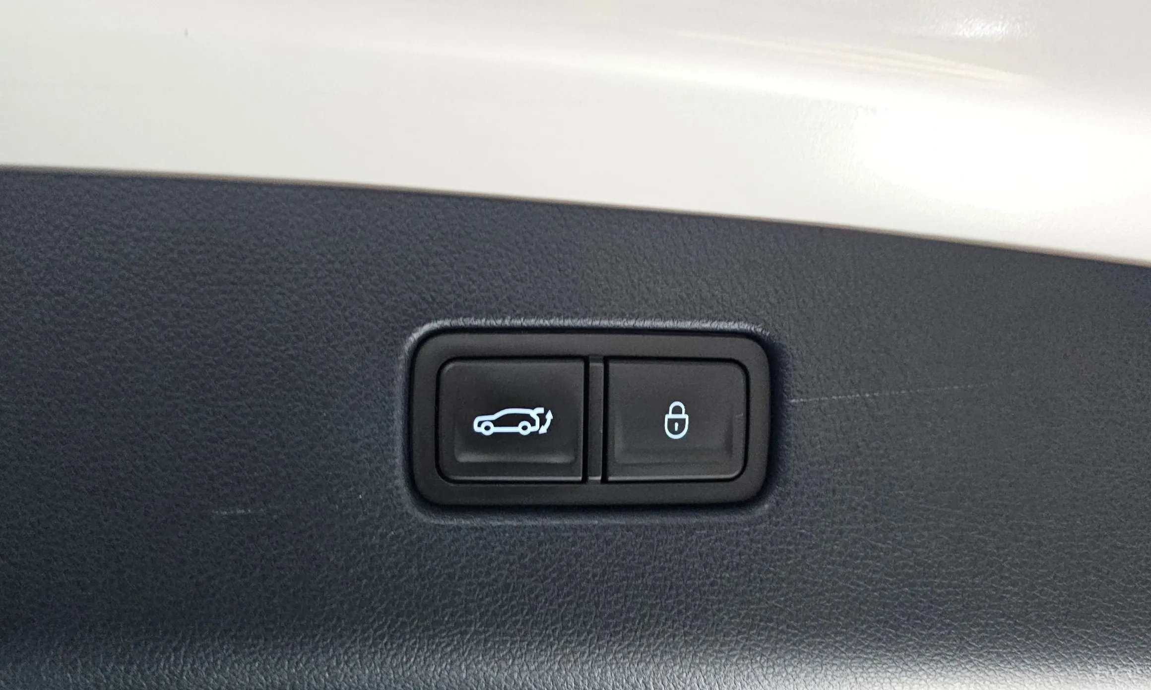 Genesis GV70 превью 20