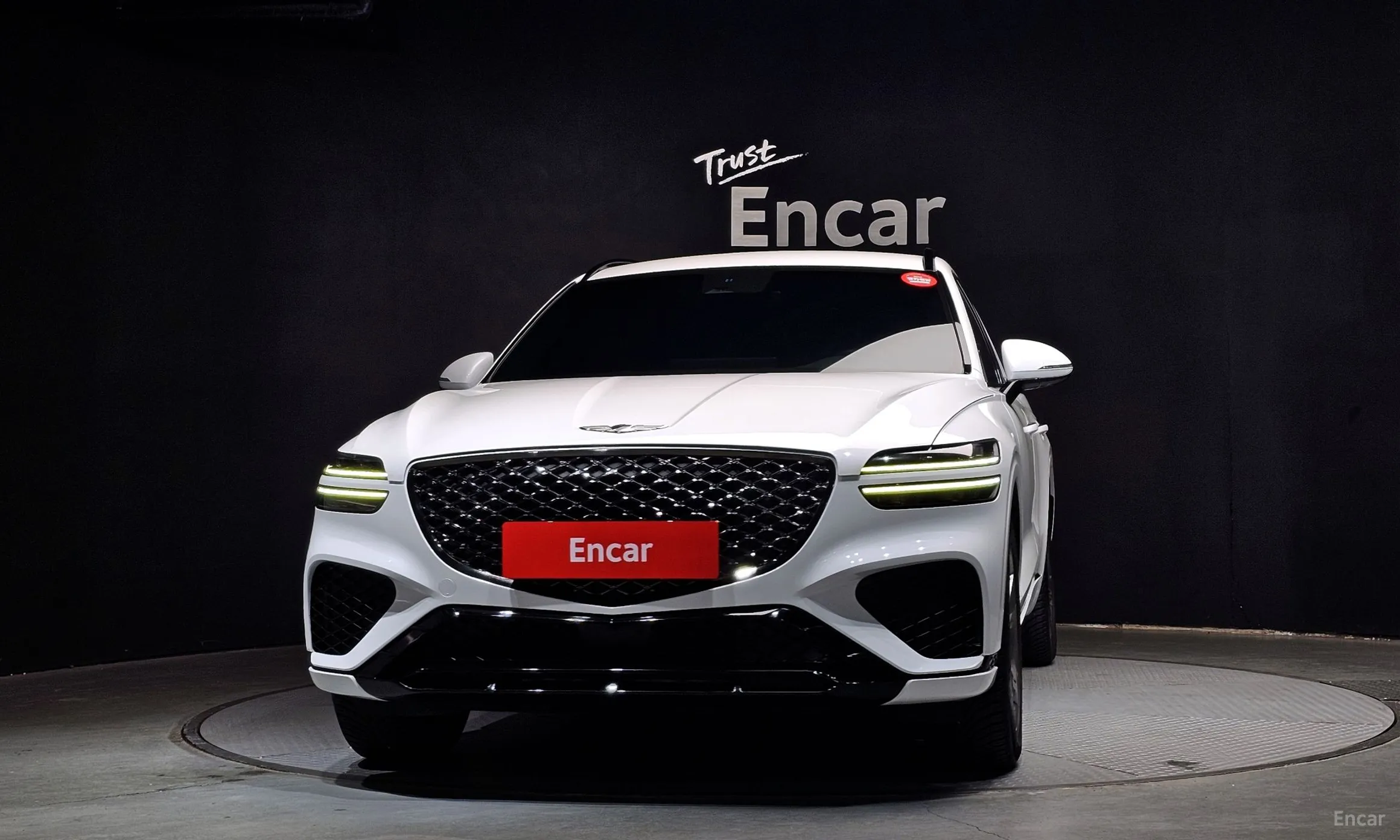 Genesis GV70 превью 3