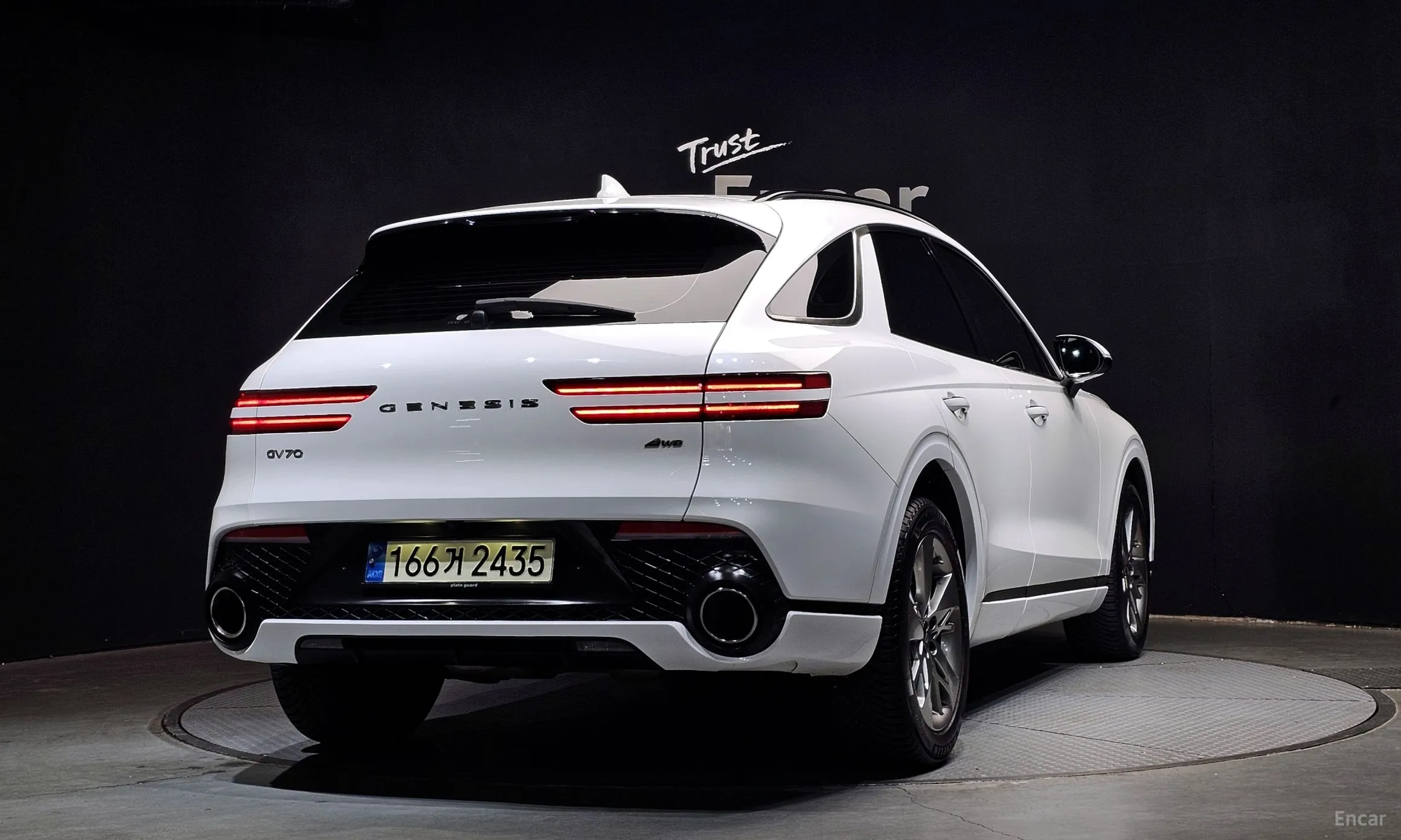 Genesis GV70 превью 4