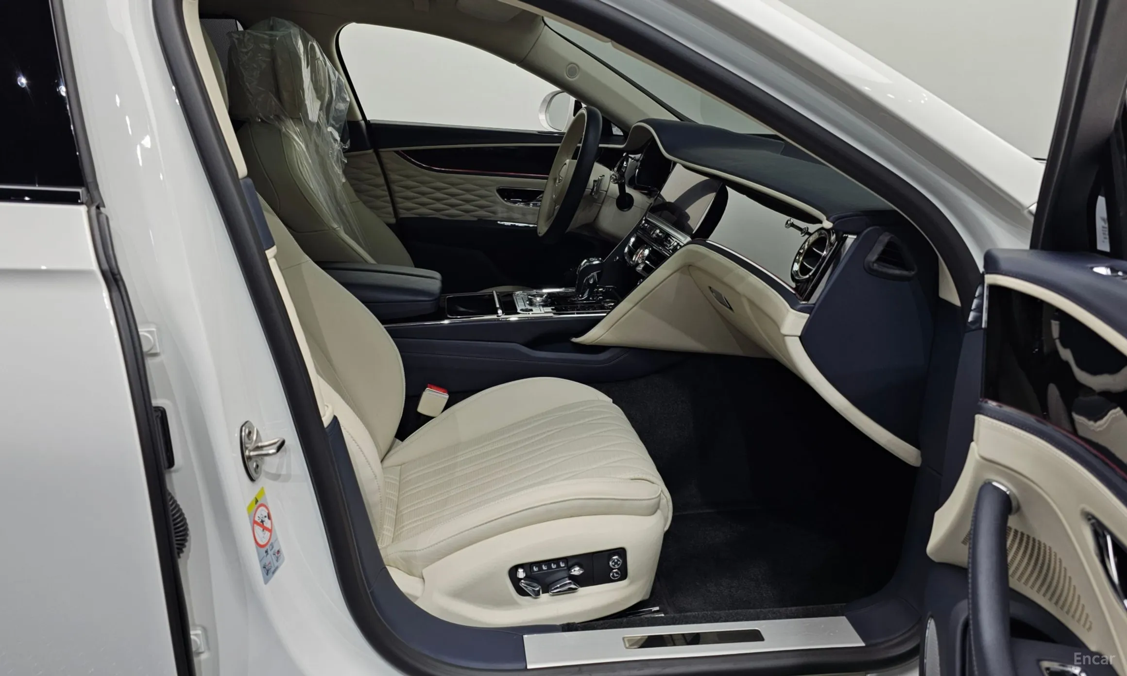 Bentley Flying Spur 3rd Generation превью 11