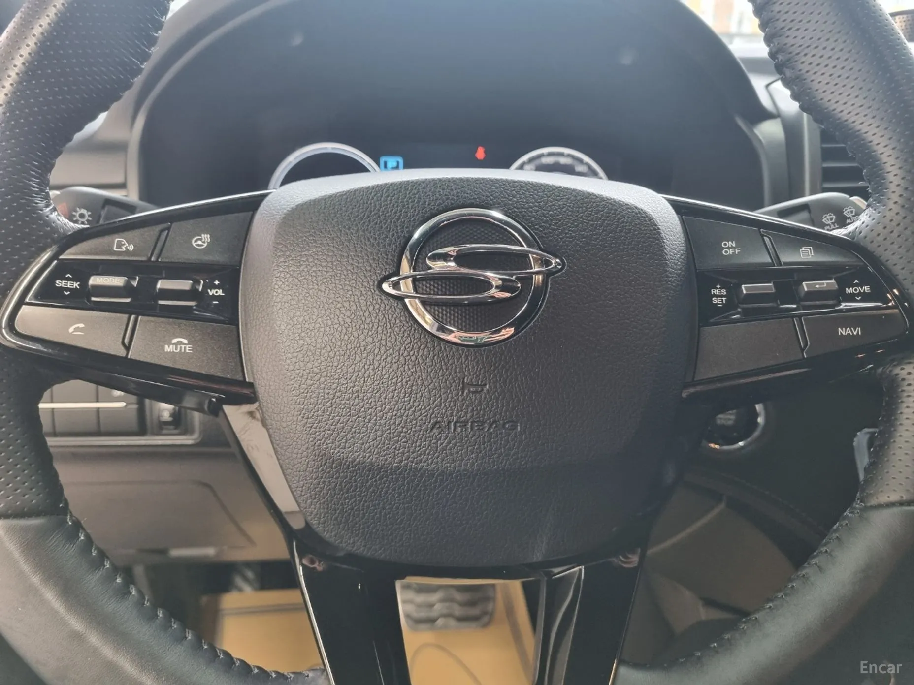 KG Mobility (SsangYong) Rexton Sports превью 20