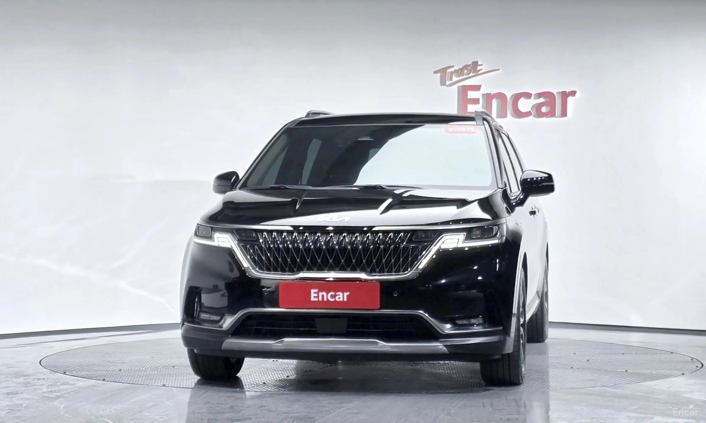 Kia Carnival Gen 4 превью 3