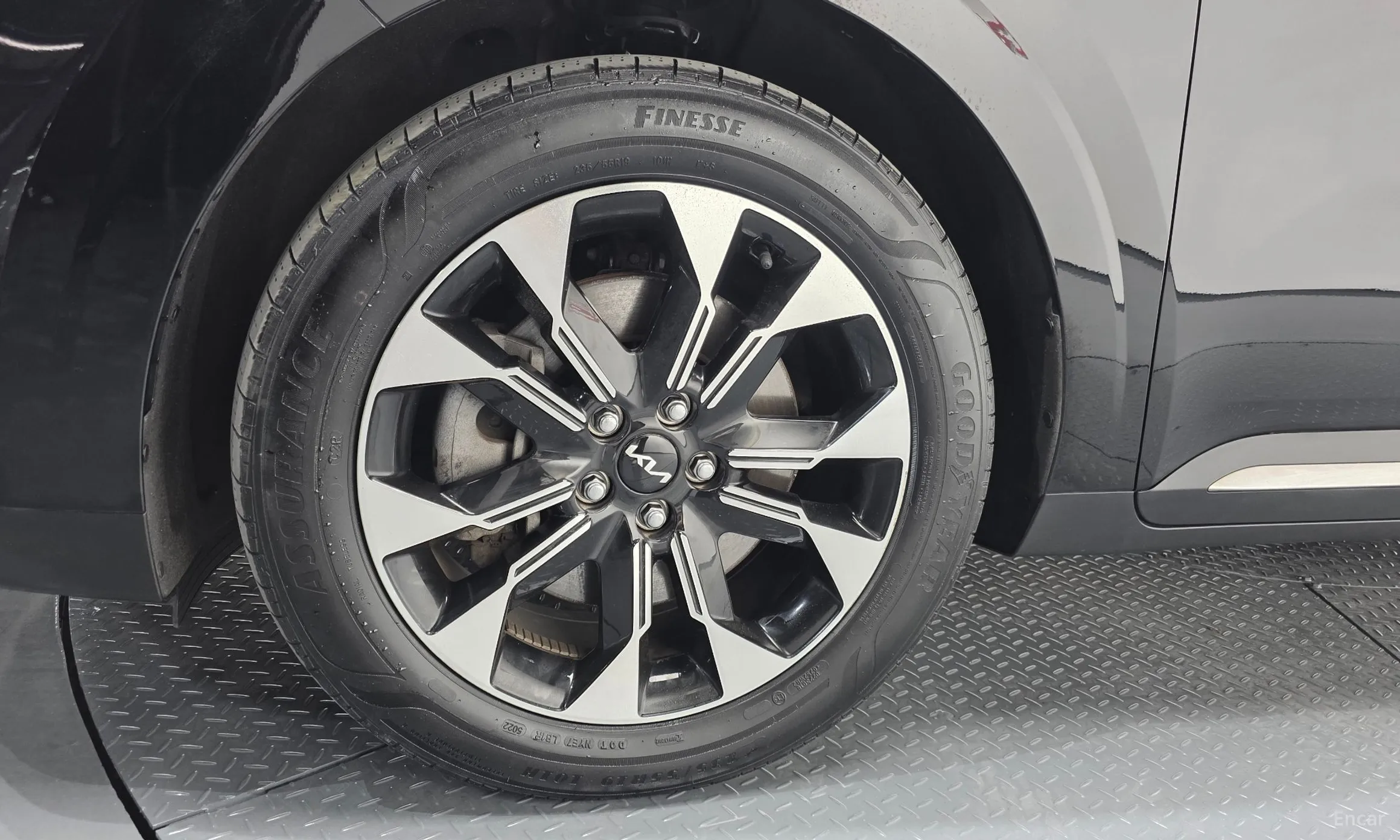 Kia Carnival Gen 4 превью 5