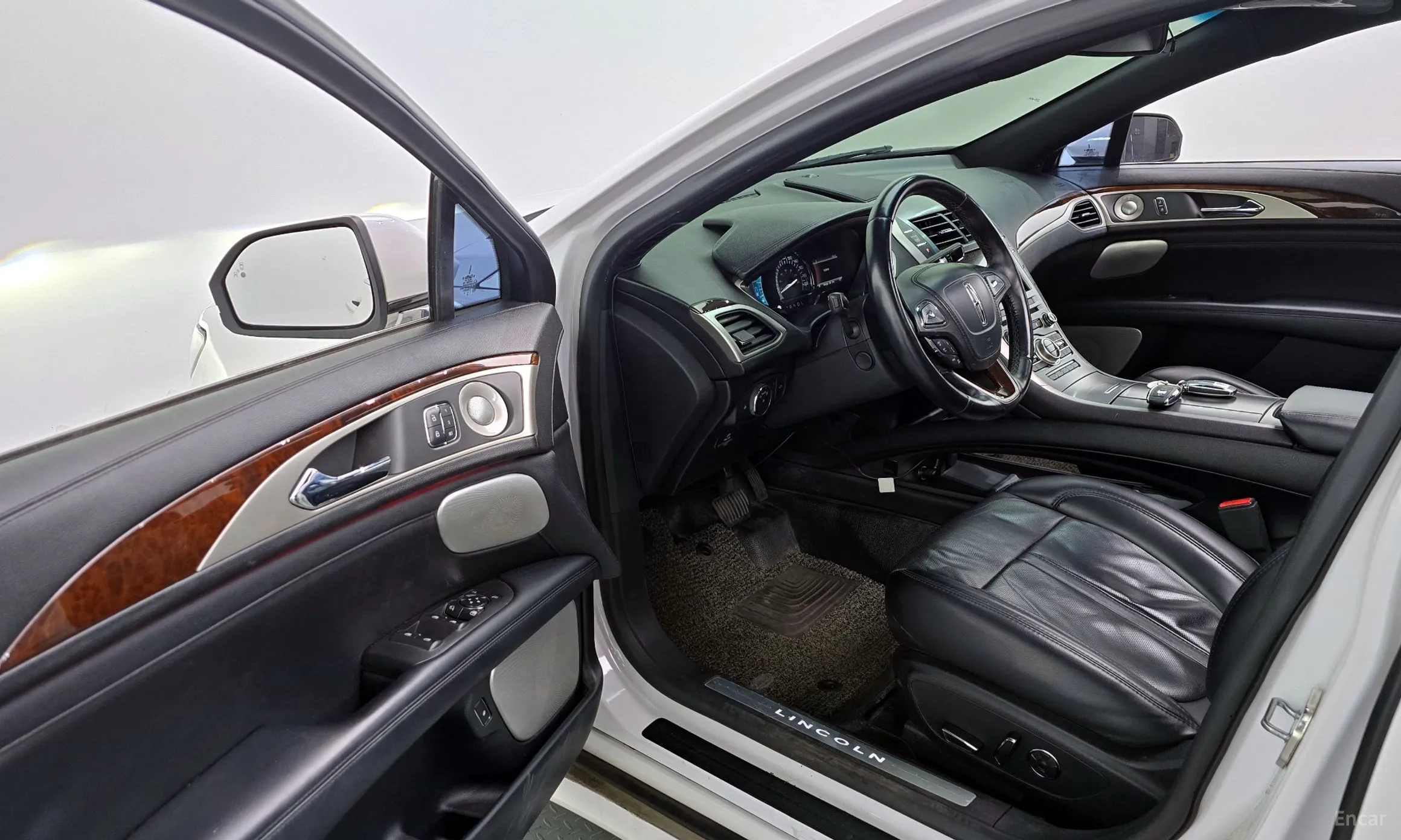 Lincoln New MKZ превью 10