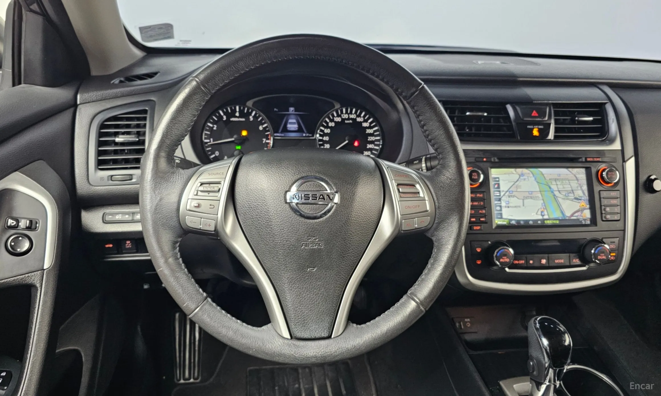 Nissan Altima превью 13
