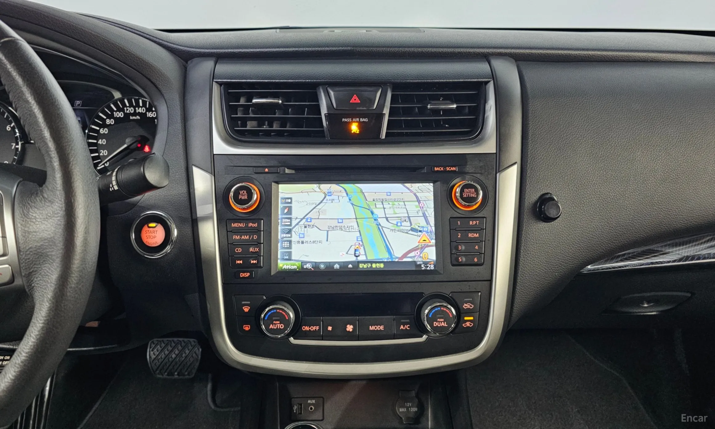 Nissan Altima превью 14