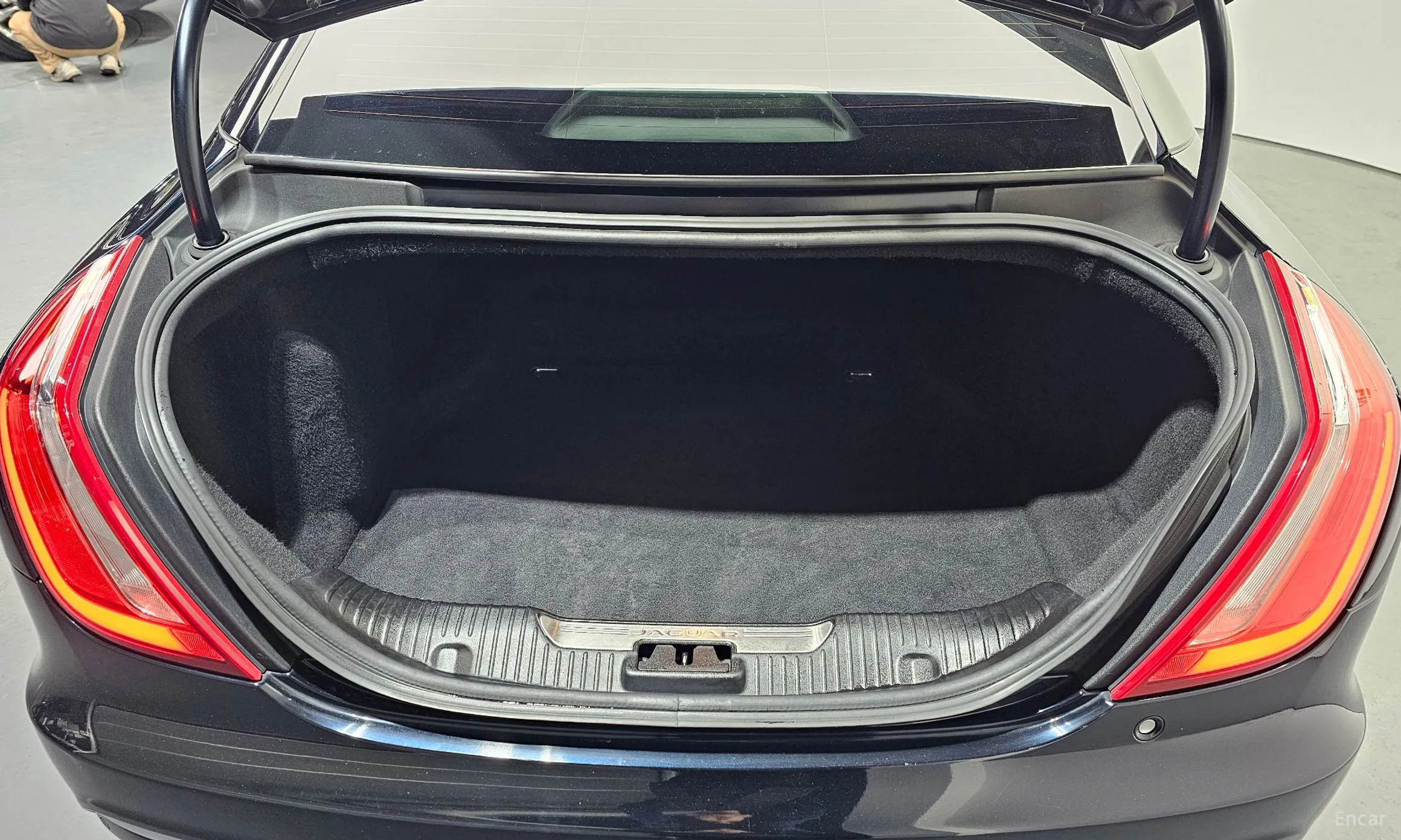 Jaguar All New XJ превью 20