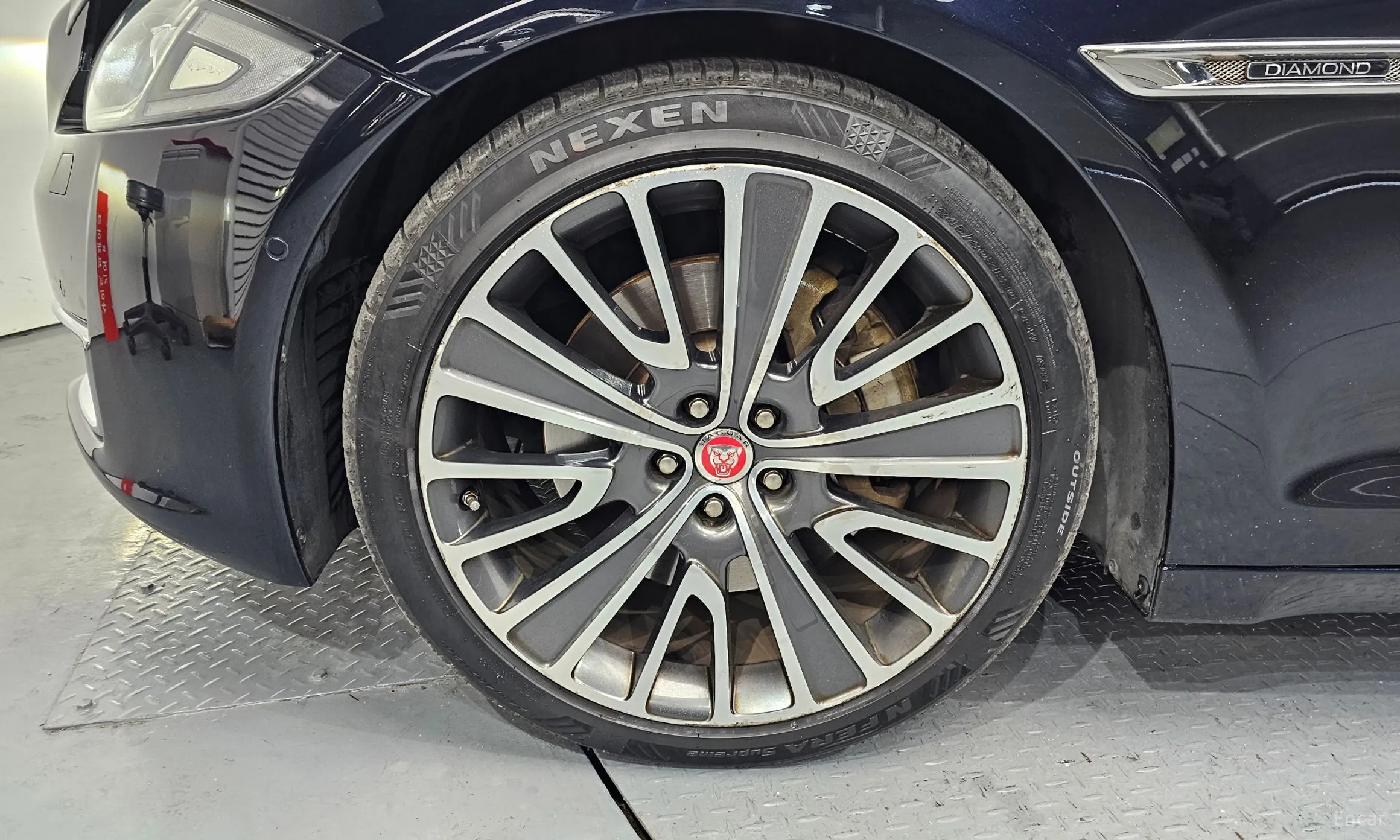 Jaguar All New XJ превью 5