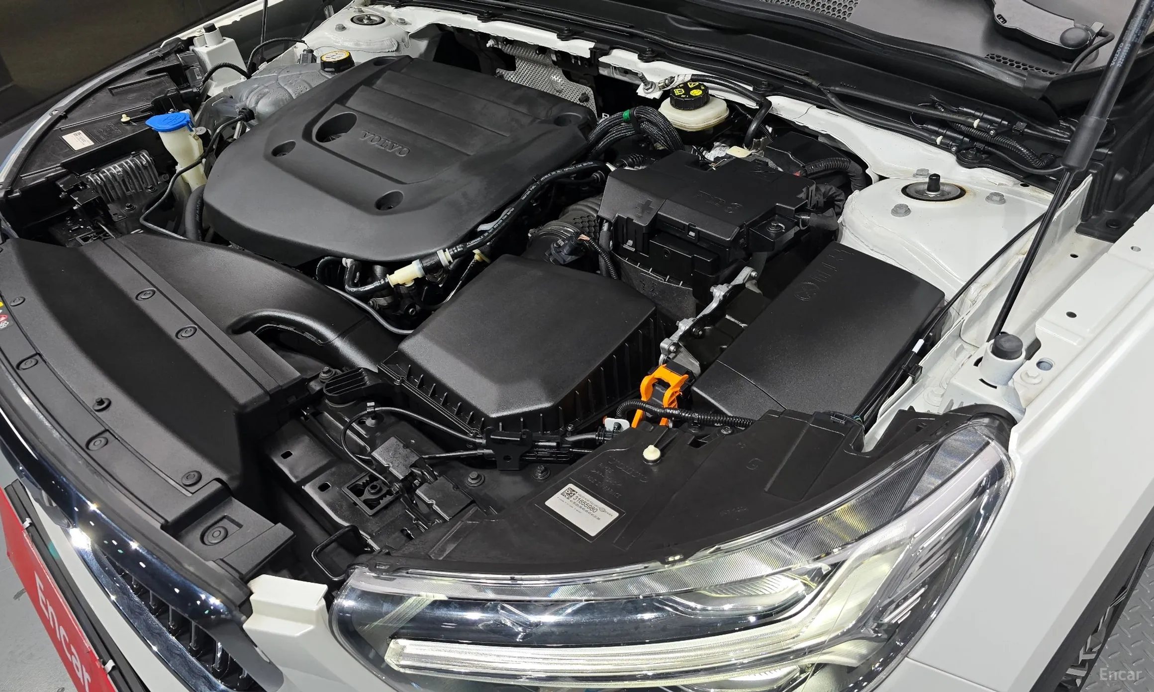 Volvo XC40 превью 6