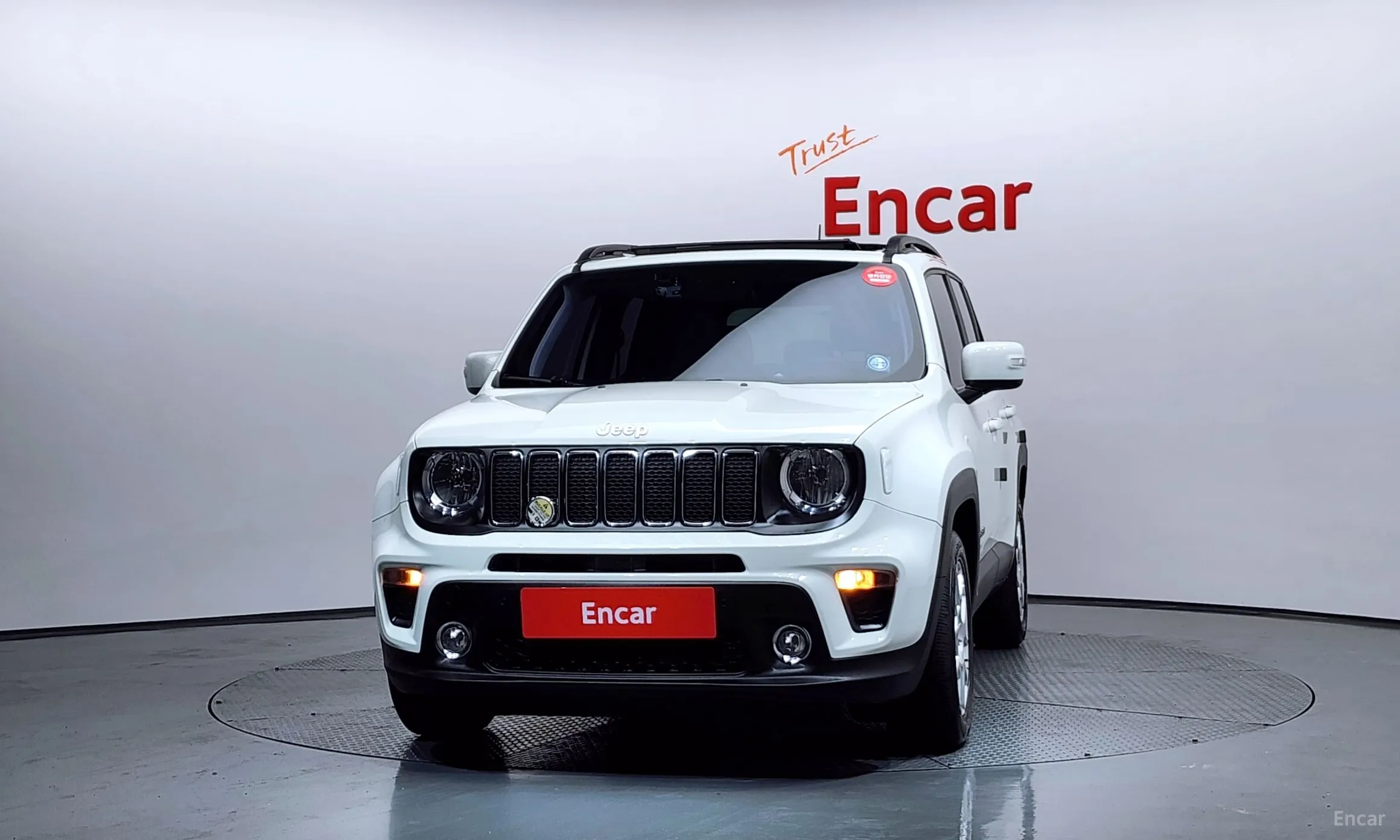 Jeep Renegade превью 3