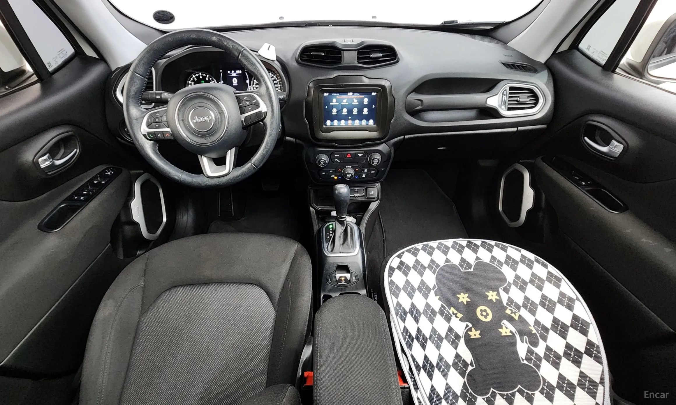 Jeep Renegade превью 7