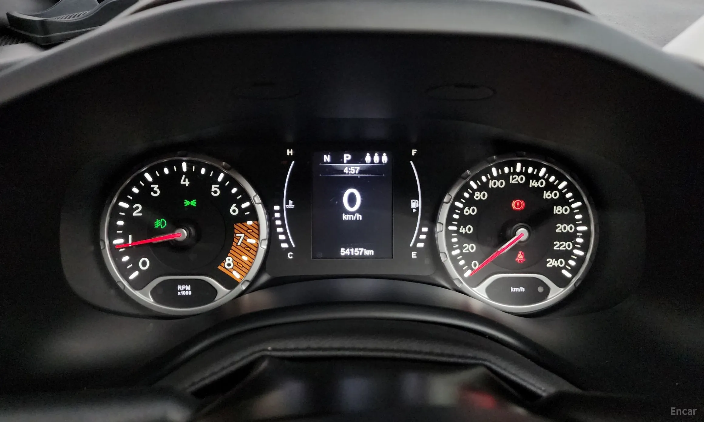 Jeep Renegade превью 8