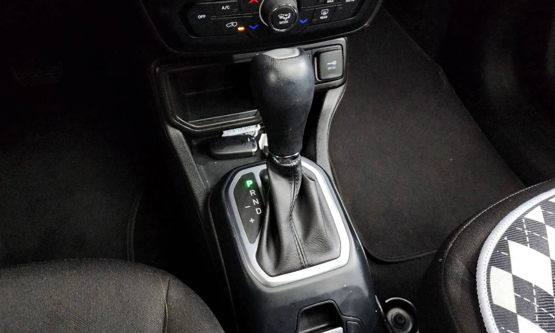 Jeep Renegade превью 9