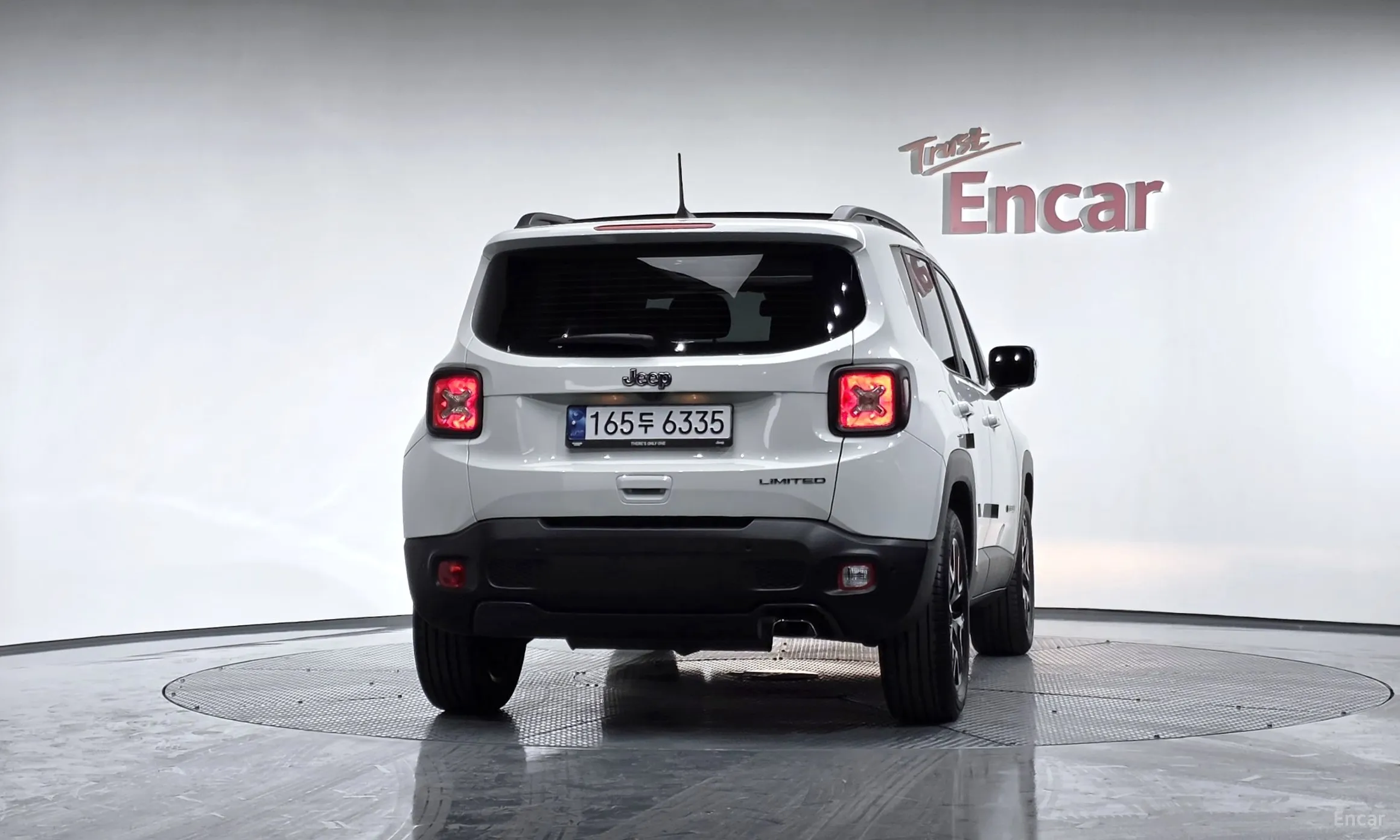 Jeep Renegade превью 4