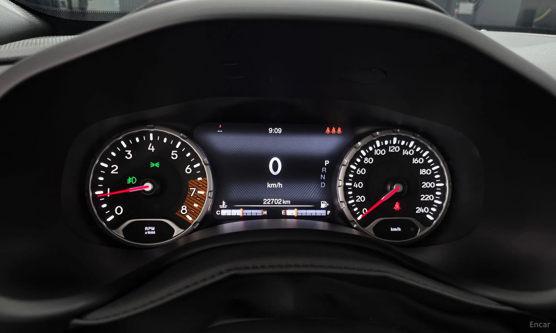 Jeep Renegade превью 8