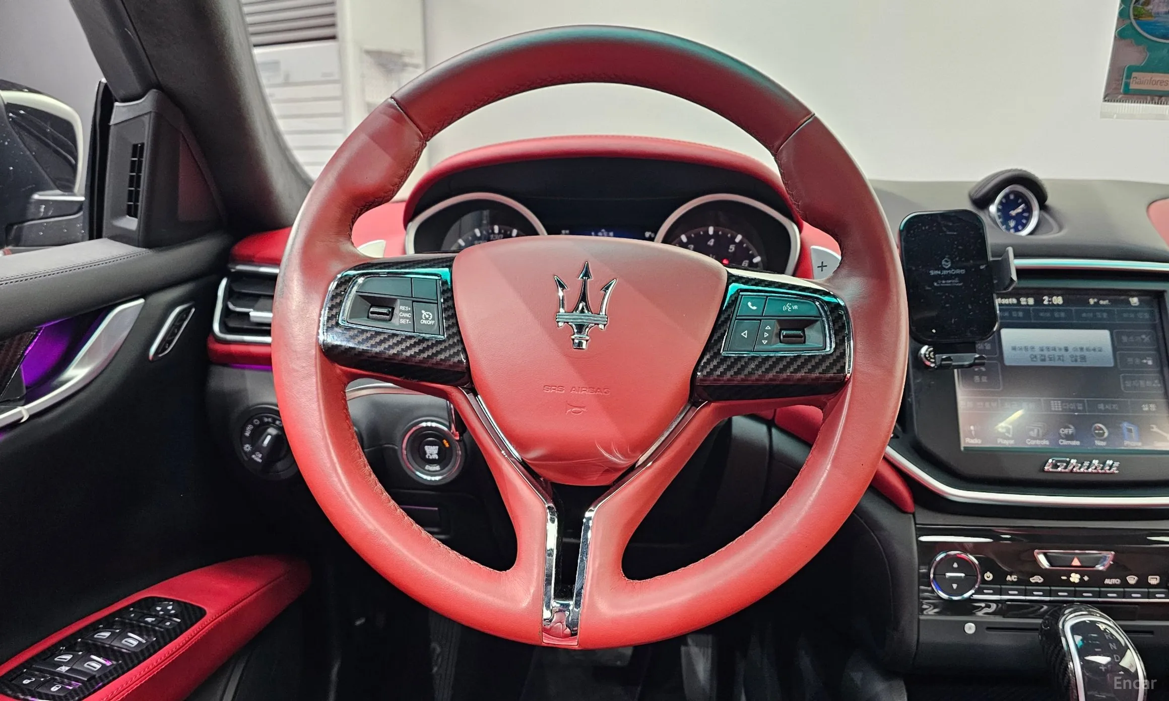 Maserati Ghibli превью 13