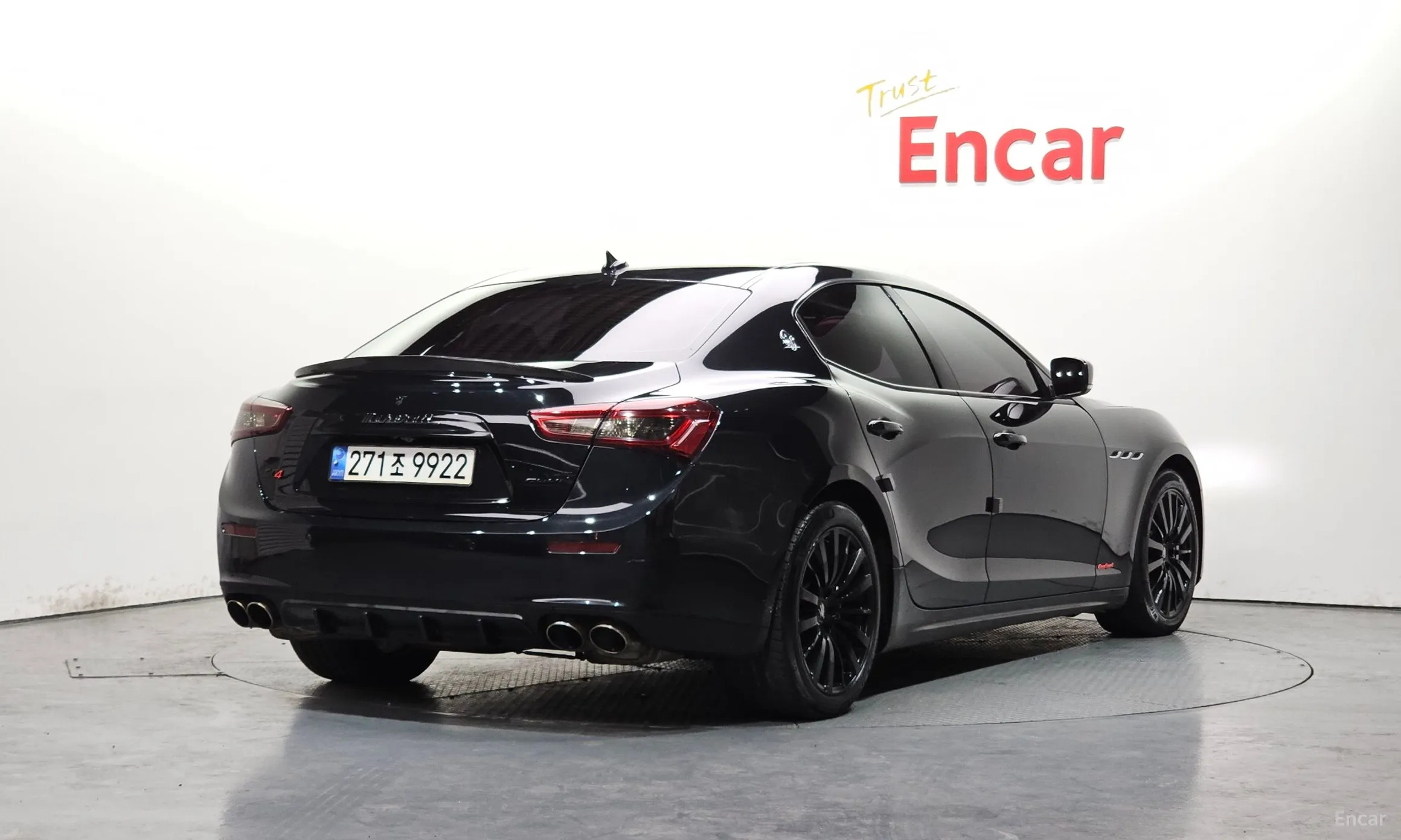 Maserati Ghibli превью 2