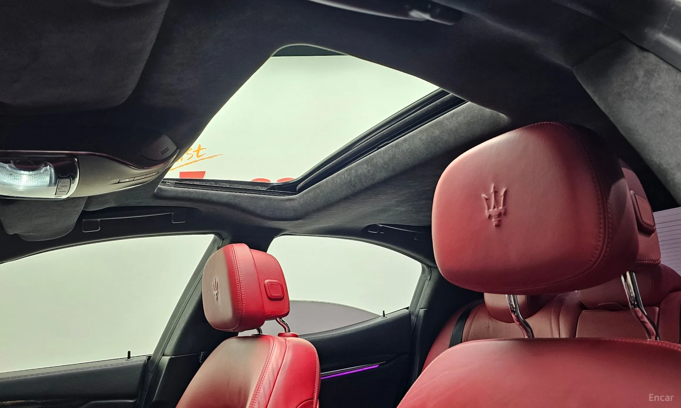 Maserati Ghibli превью 19