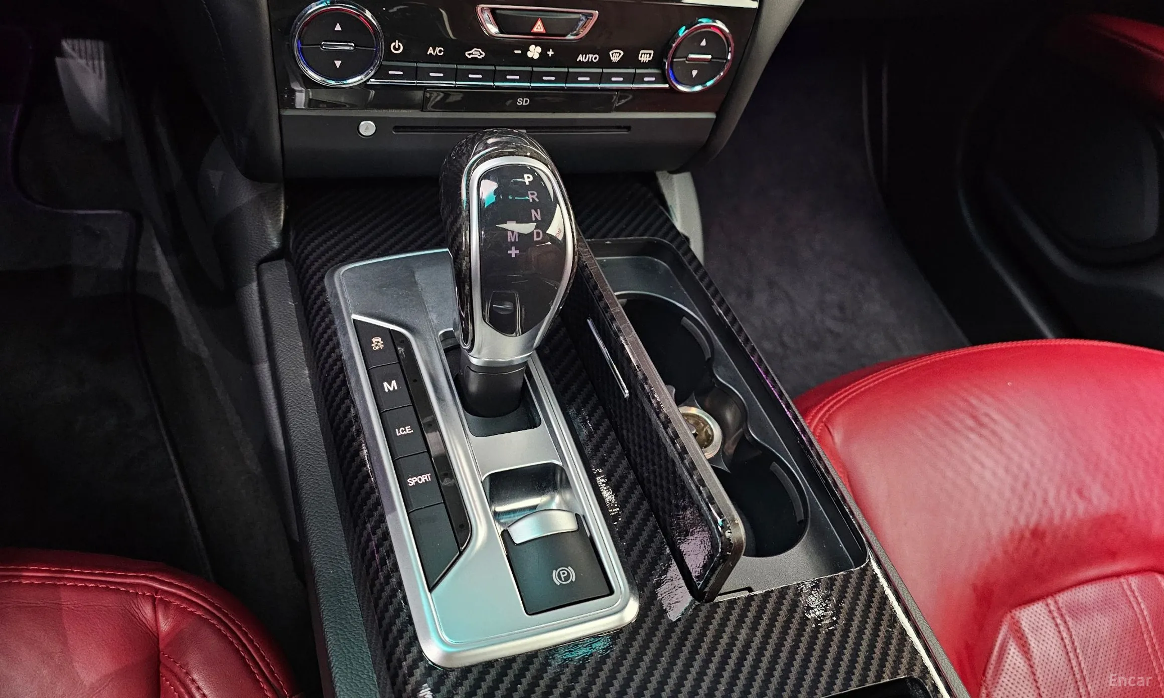 Maserati Ghibli превью 9