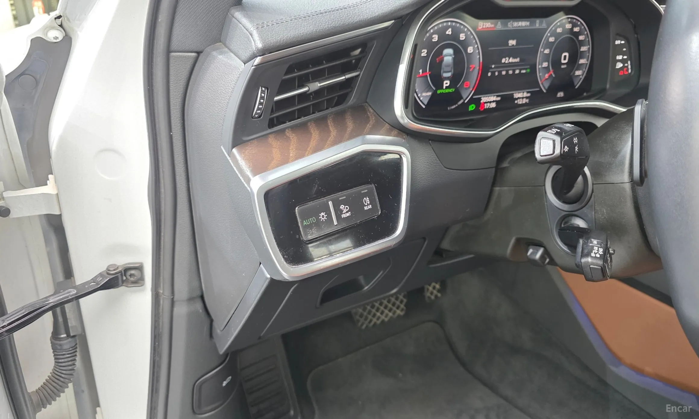 Audi A6 (C8) превью 14