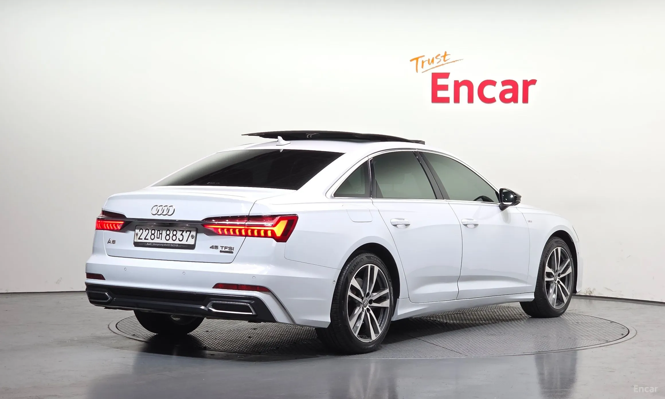 Audi A6 (C8) превью 2