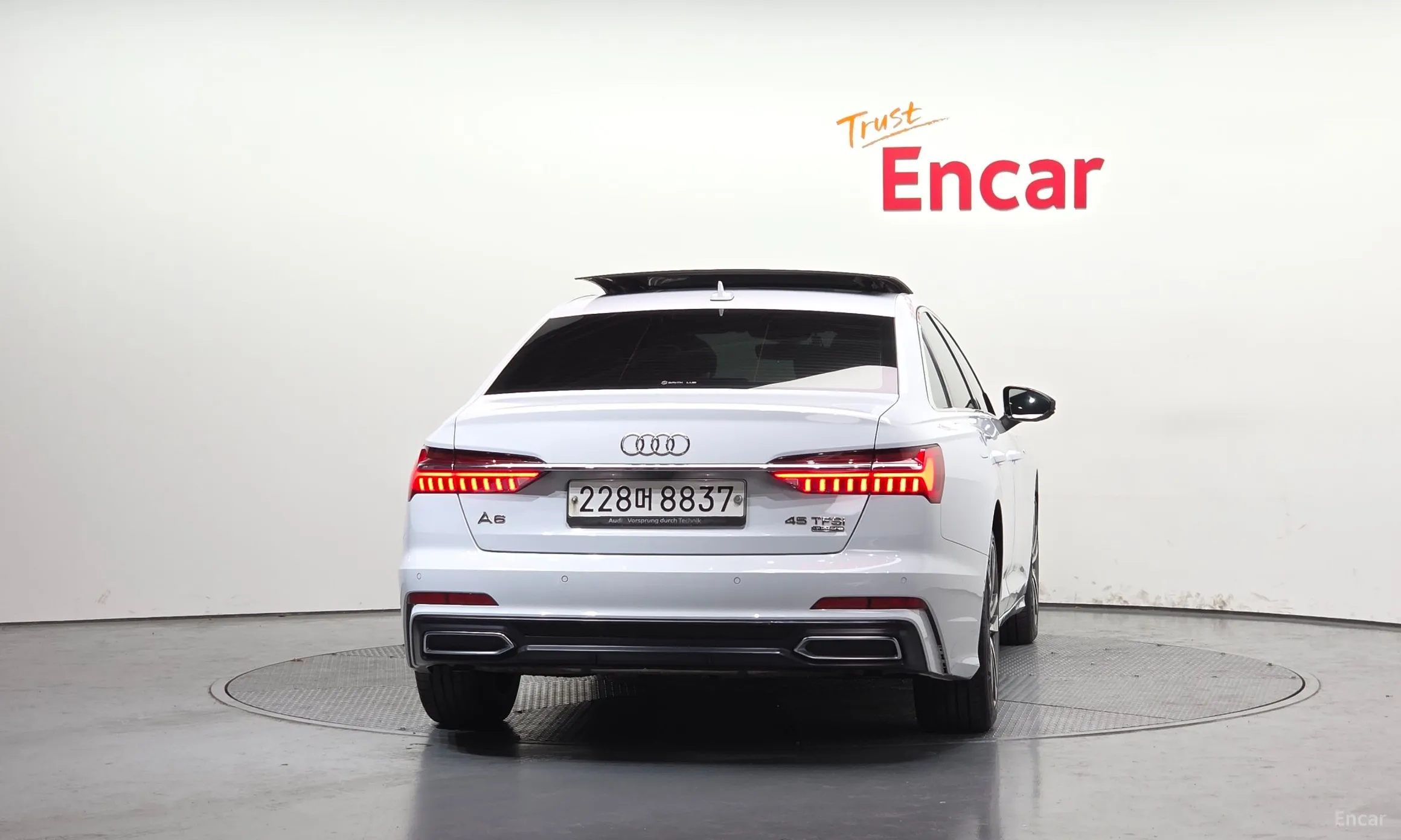 Audi A6 (C8) превью 4