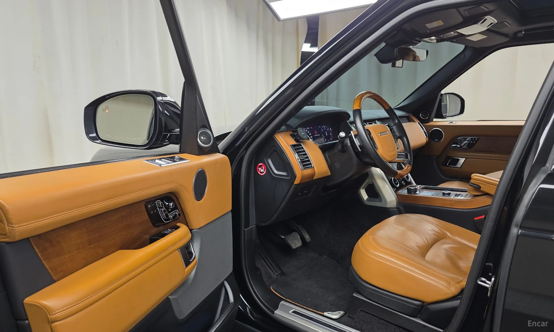 Land Rover Range Rover 4th Generation превью 10