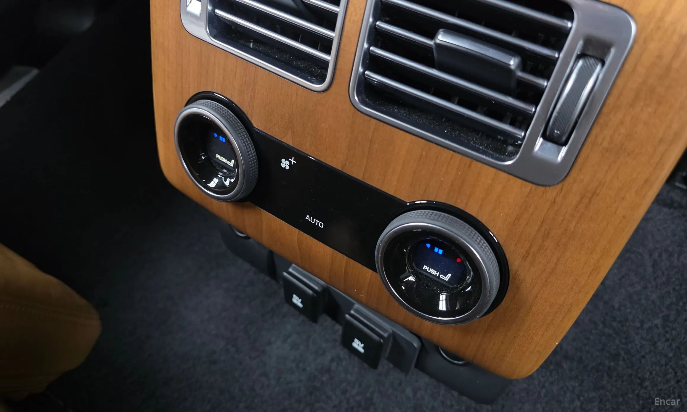 Land Rover Range Rover 4th Generation превью 18