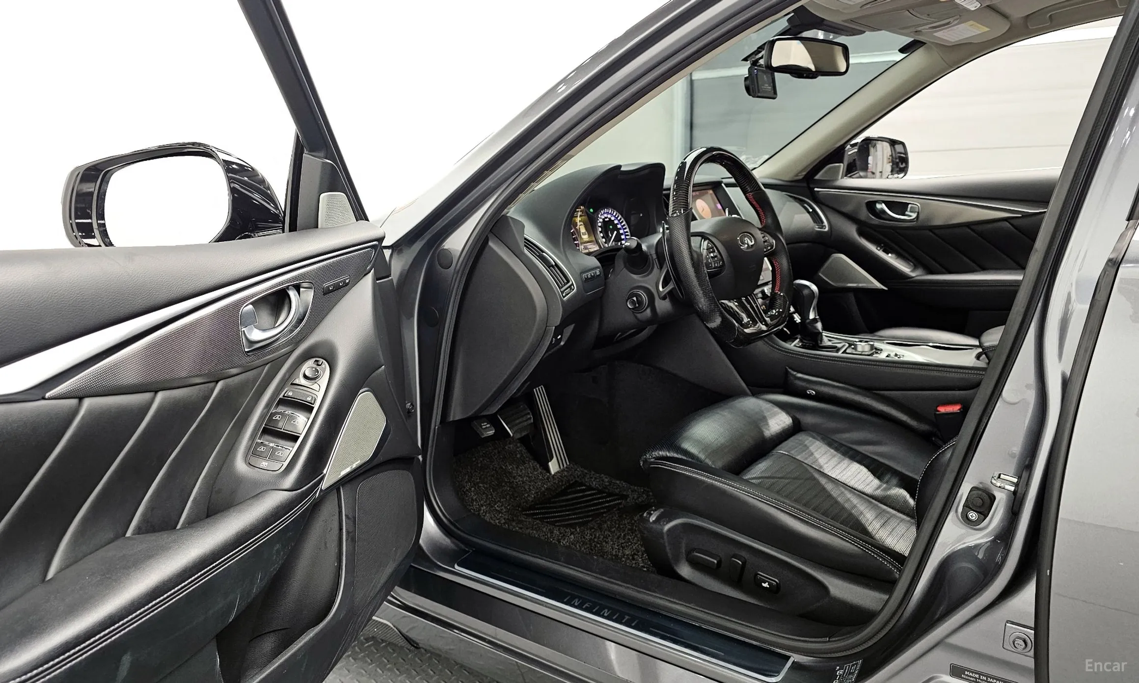 Infiniti Q50 превью 12