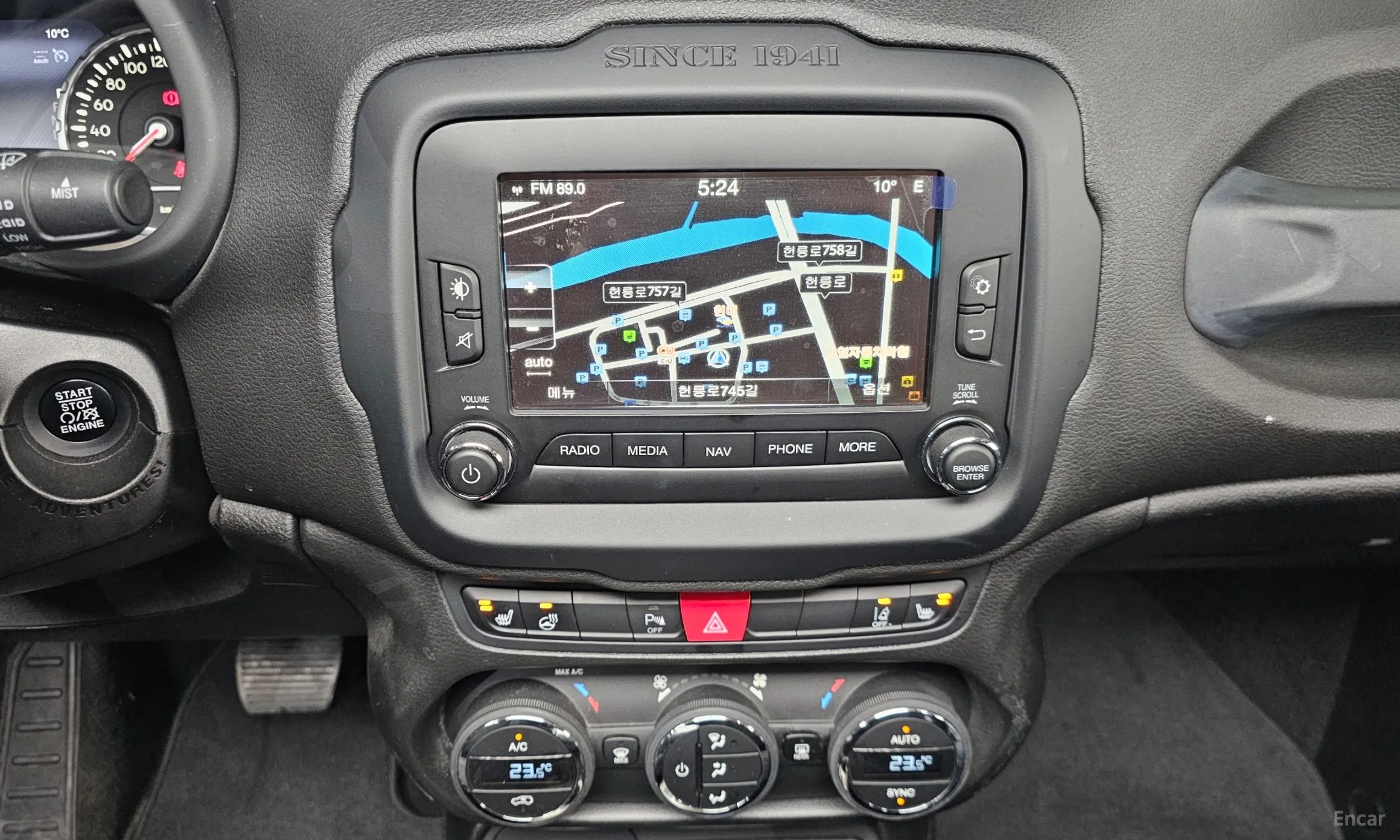 Jeep Renegade превью 14