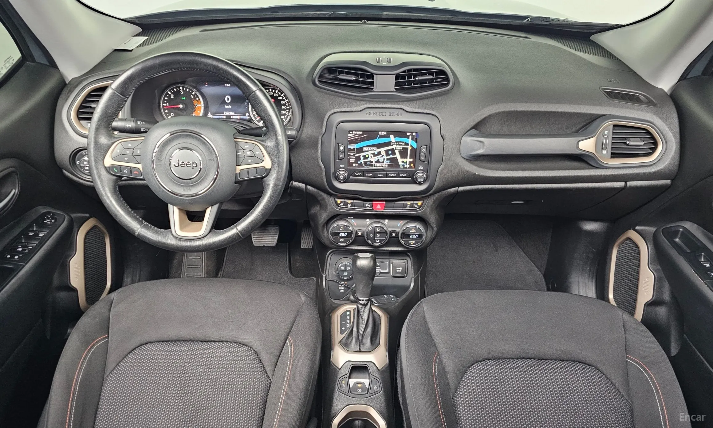 Jeep Renegade превью 7