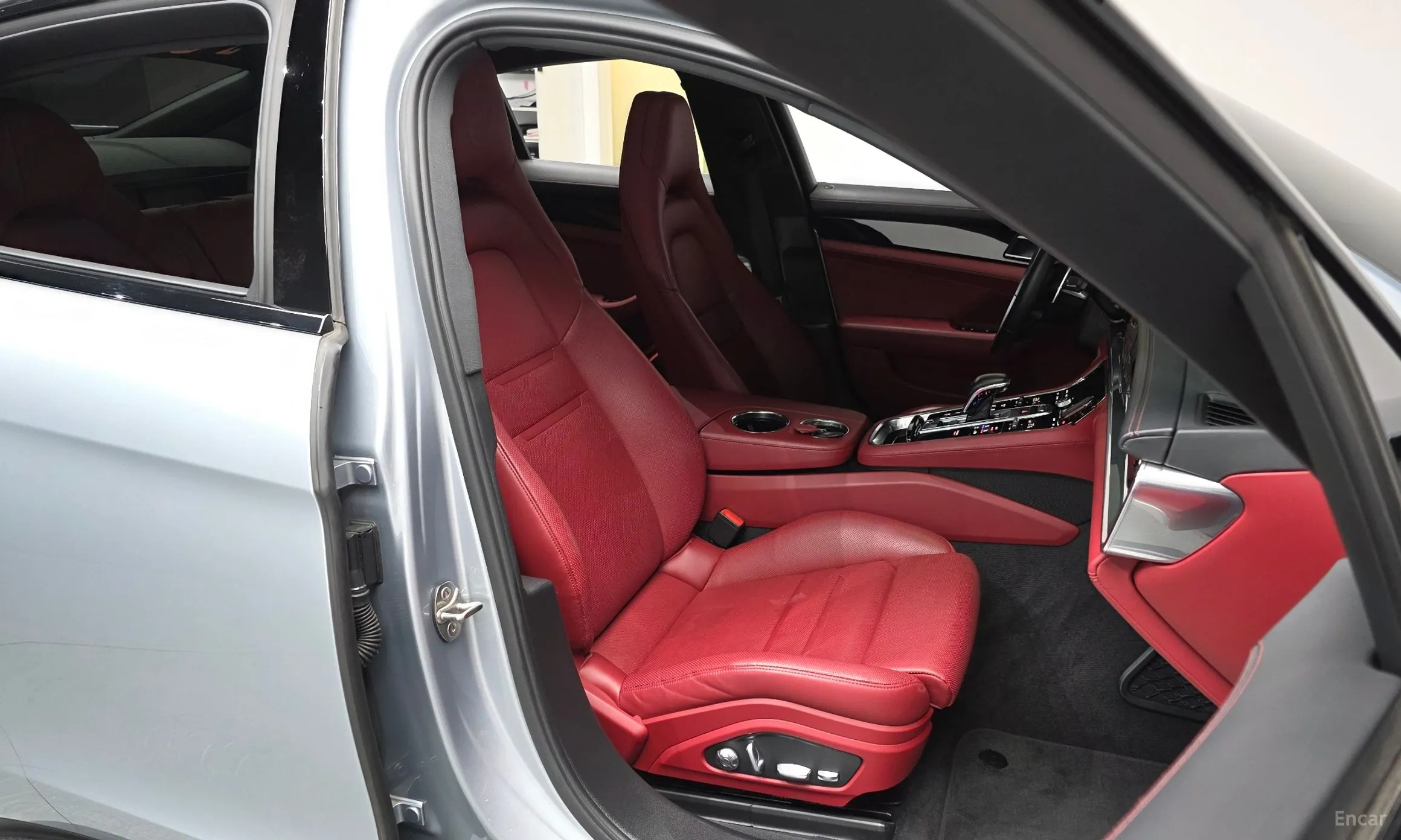 Porsche Panamera (971) превью 12