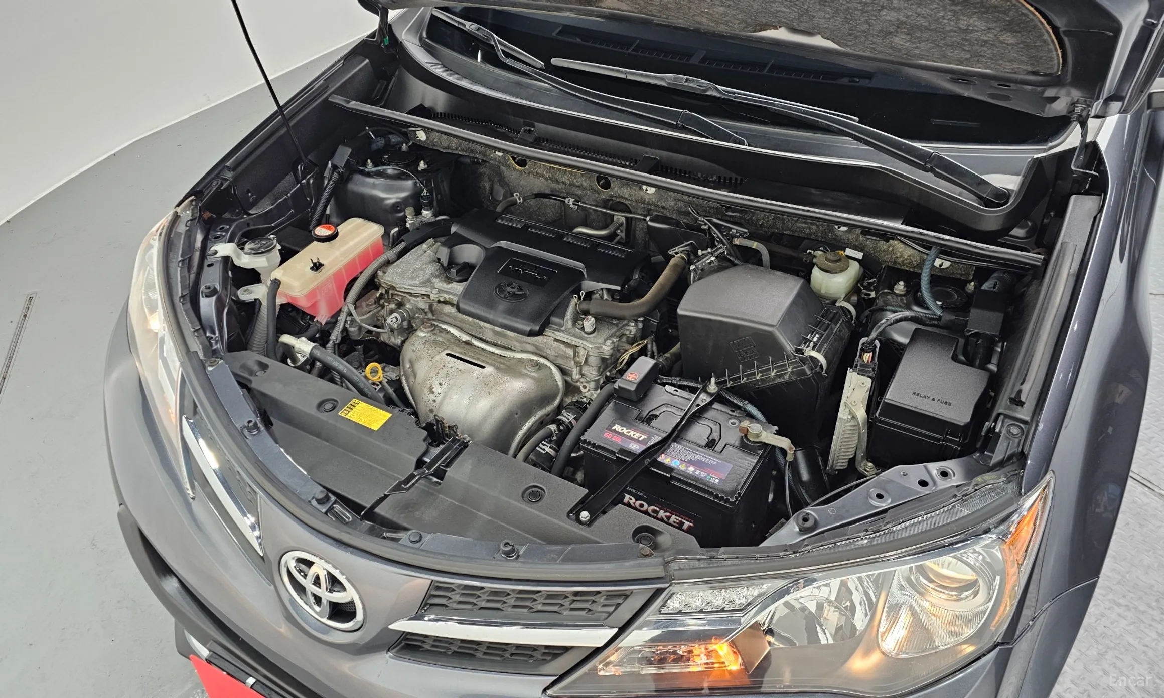 Toyota RAV4 превью 6