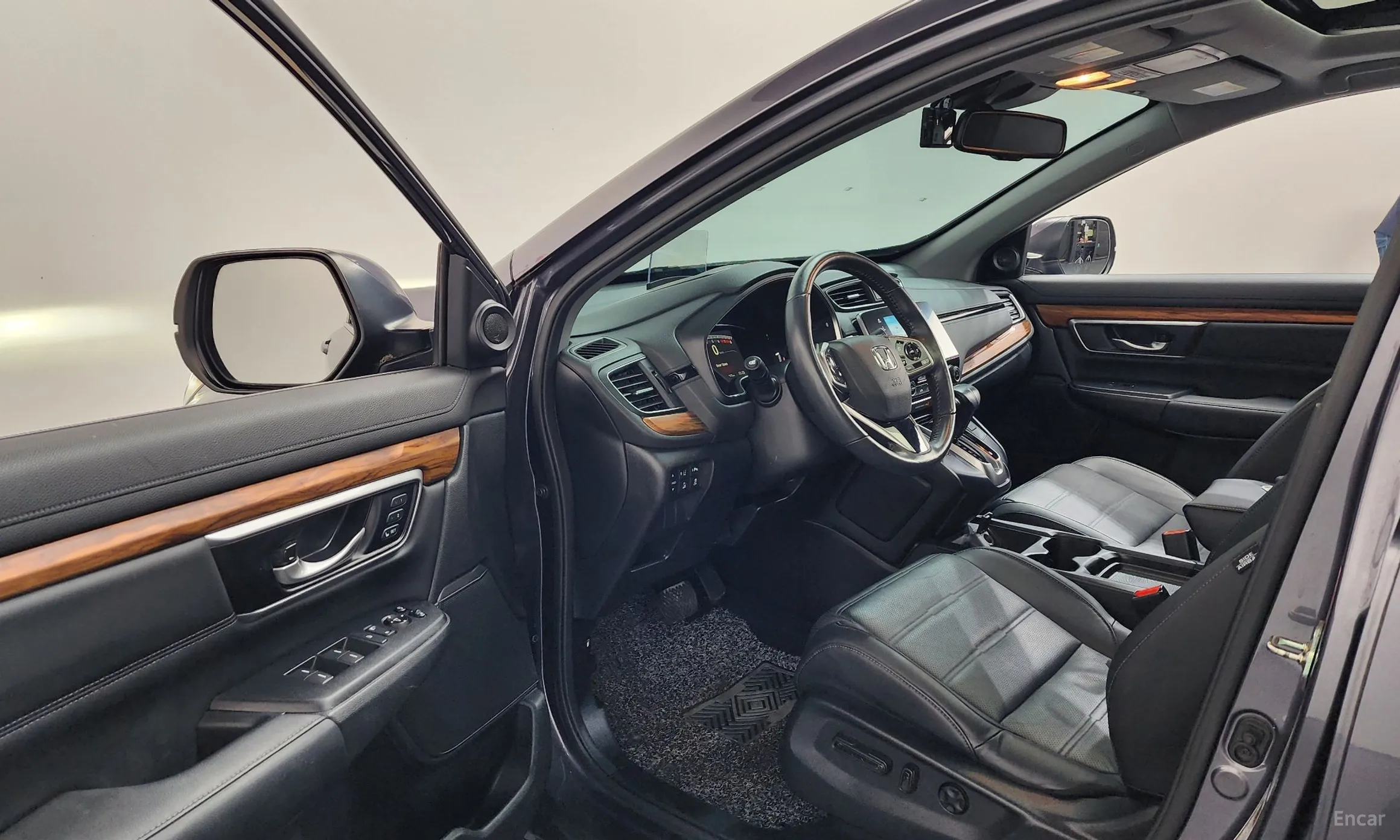 Honda CR-V 5th generation превью 10