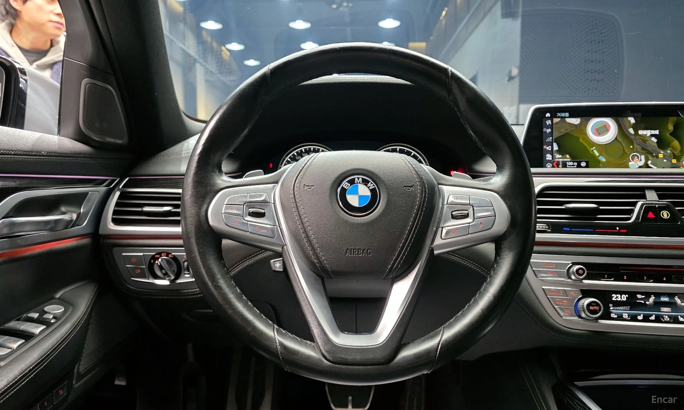 BMW 7 Series (G11) превью 13