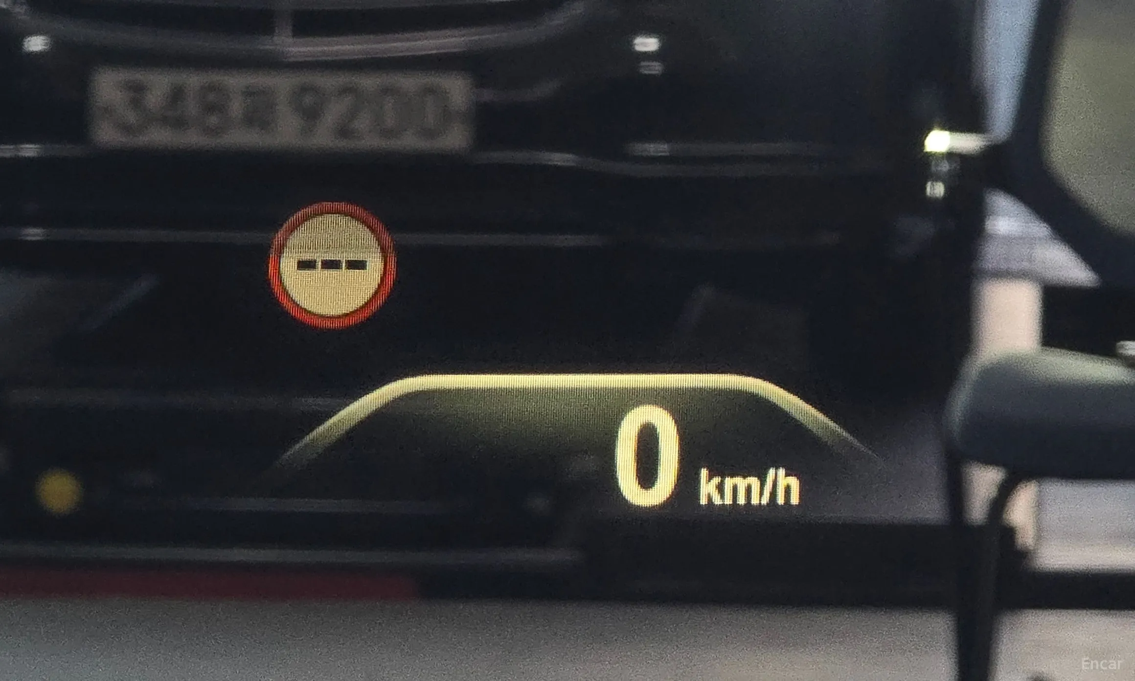 BMW 7 Series (G11) превью 17