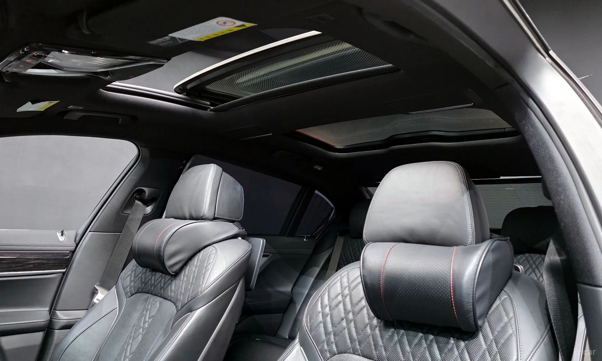 BMW 7 Series (G11) превью 19
