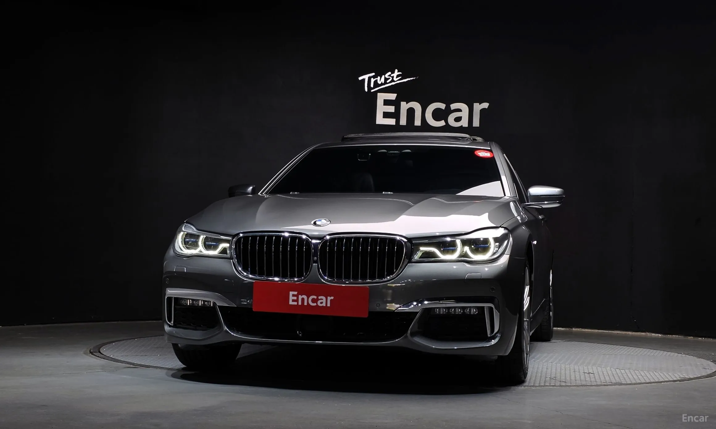 BMW 7 Series (G11) превью 3