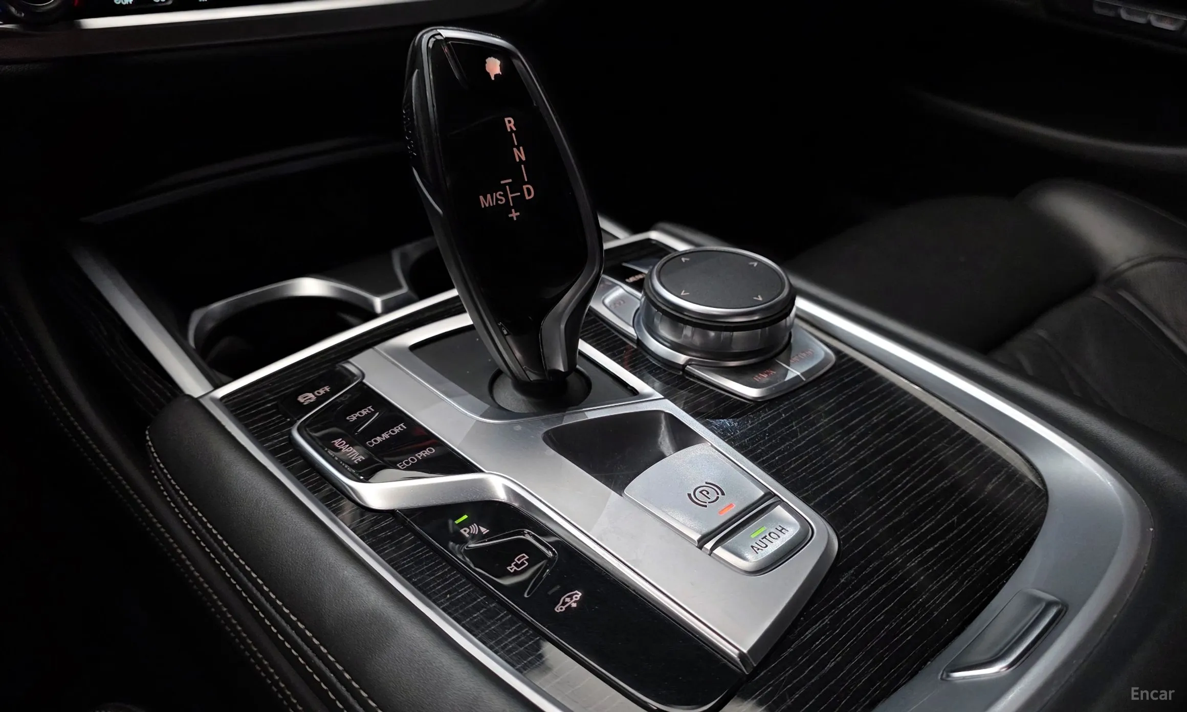 BMW 7 Series (G11) превью 9