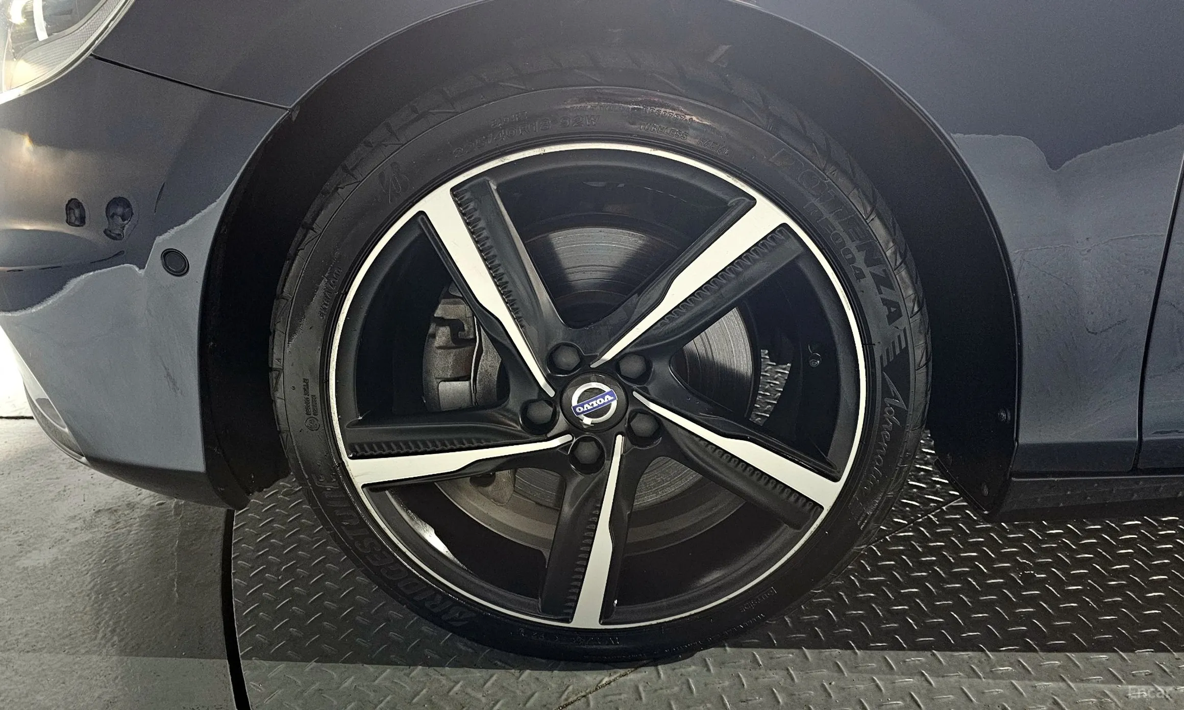 Volvo V40 превью 5