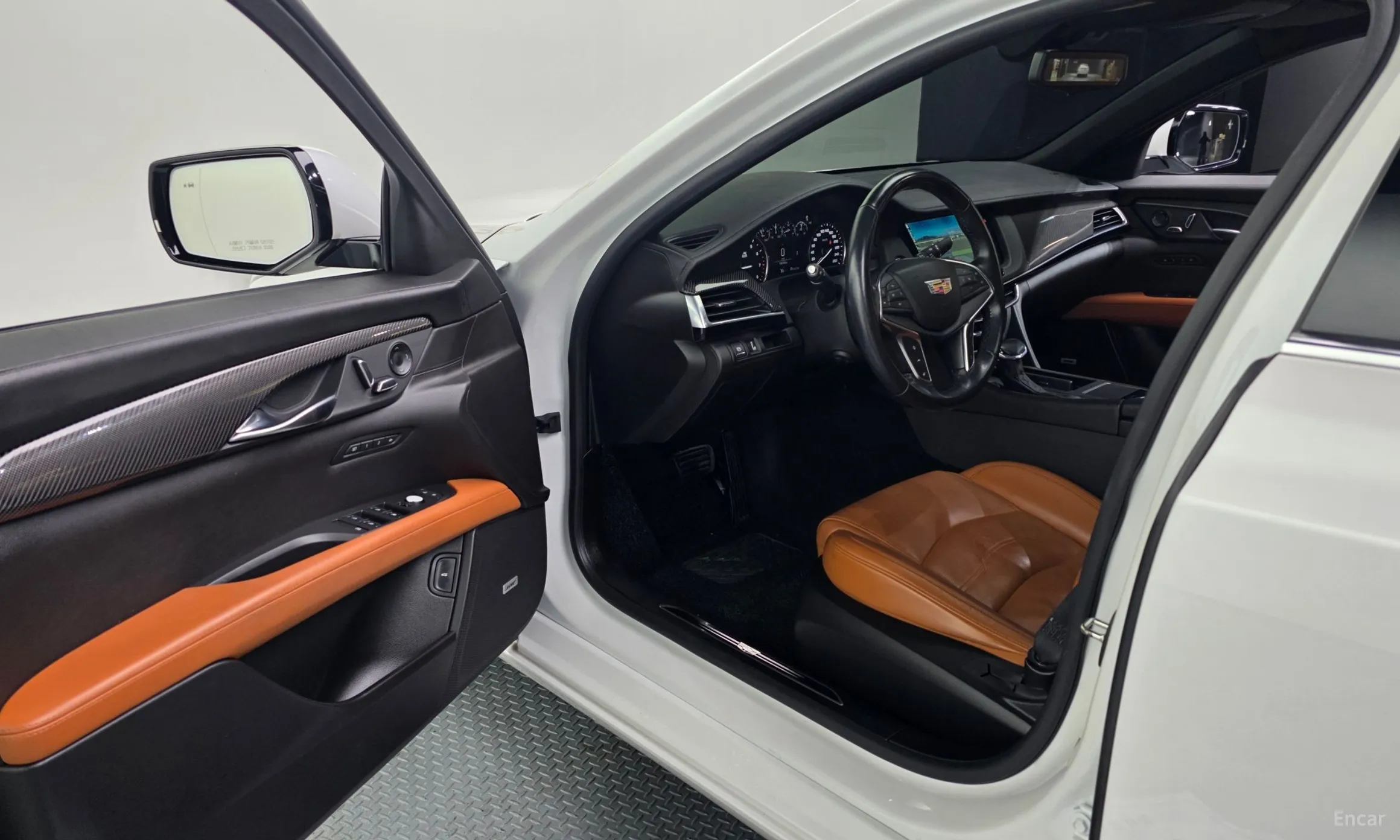 Cadillac CT6 превью 10
