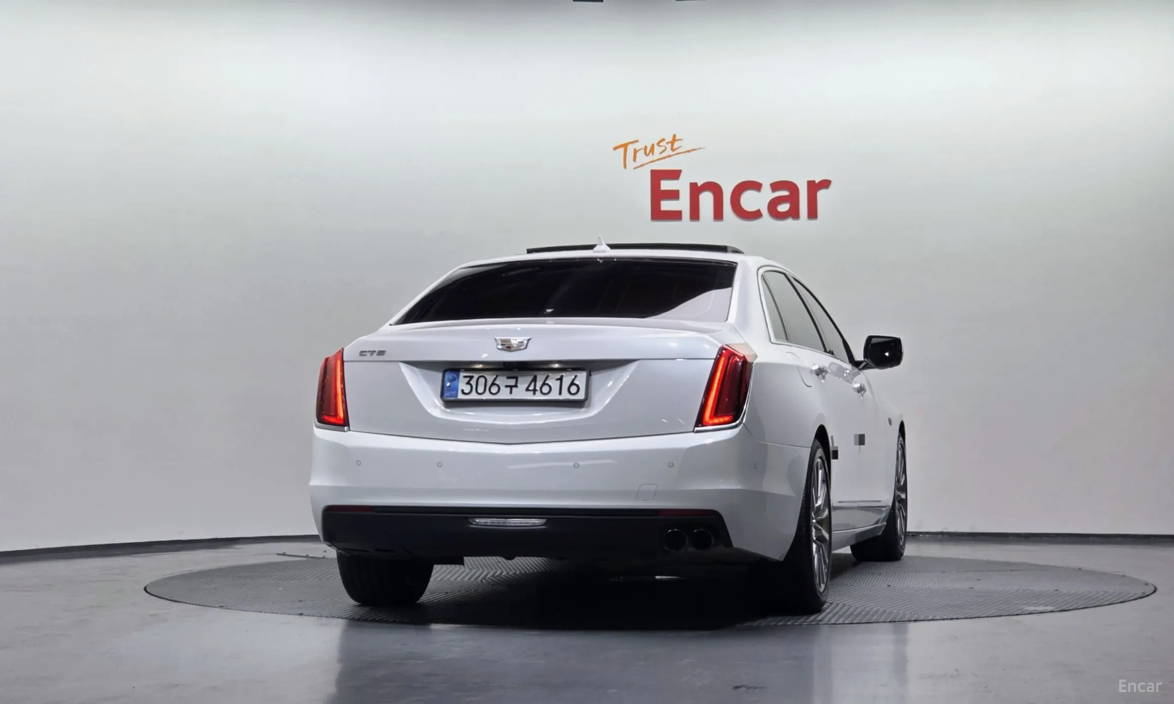 Cadillac CT6 превью 4