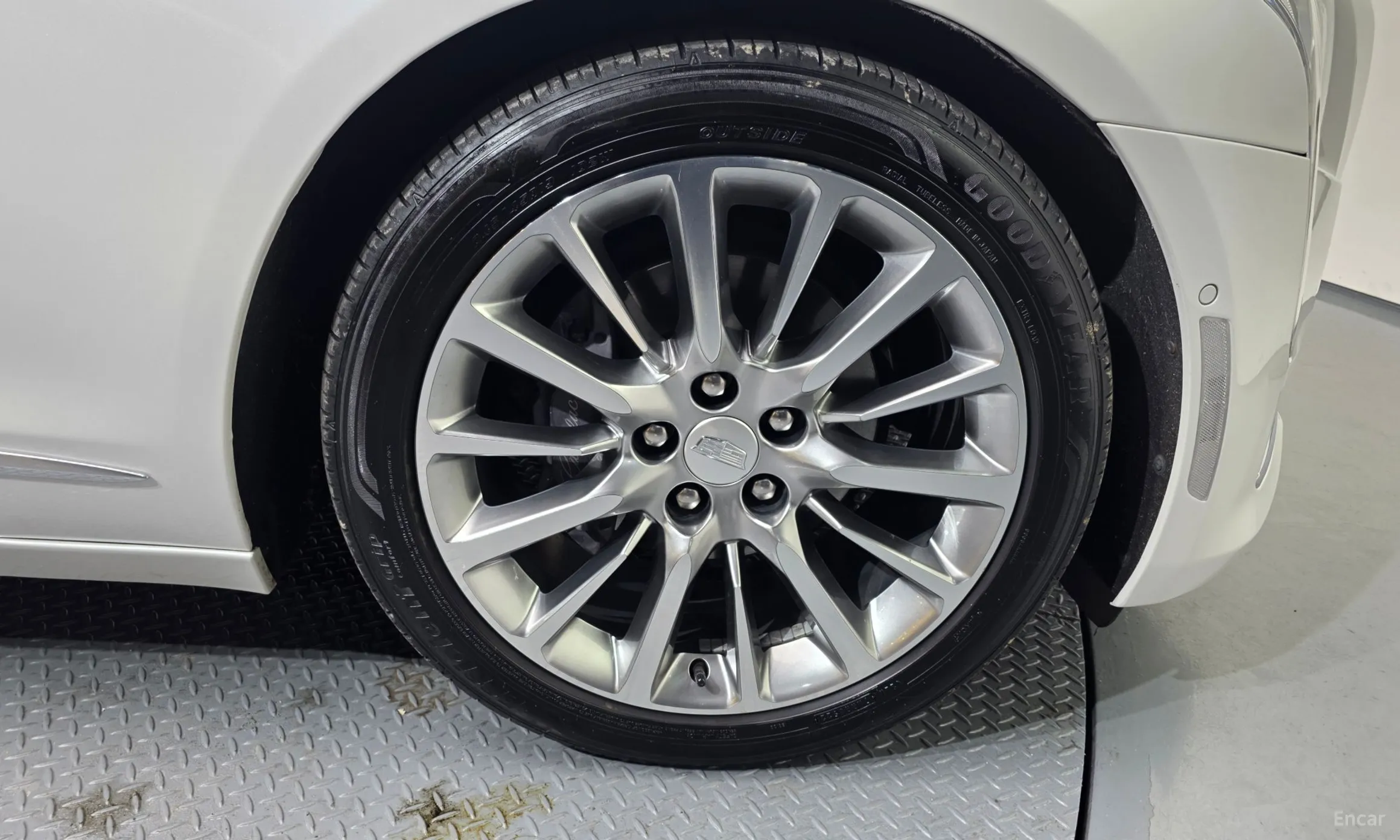 Cadillac CT6 превью 5