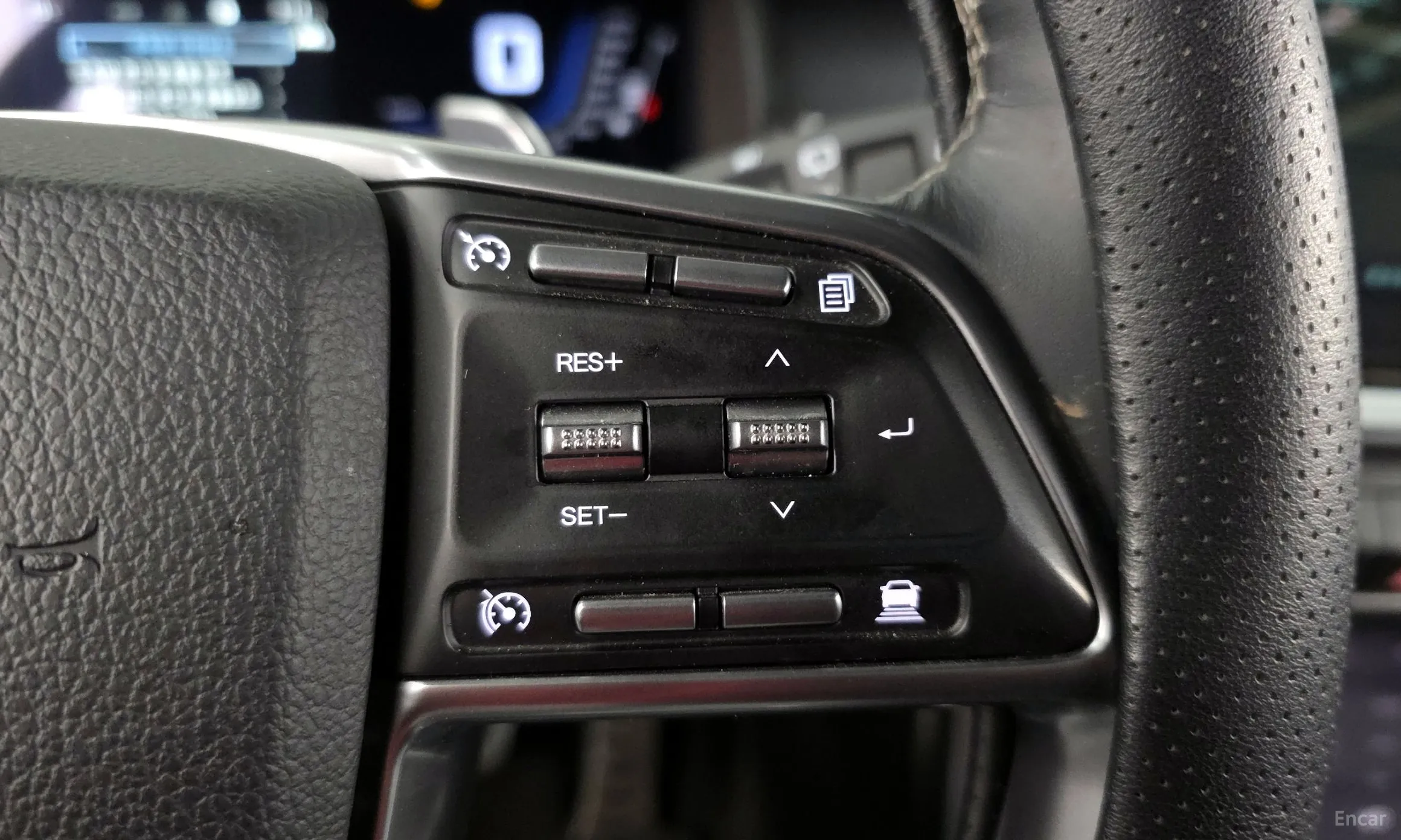 KG Mobility (SsangYong) Torres превью 17