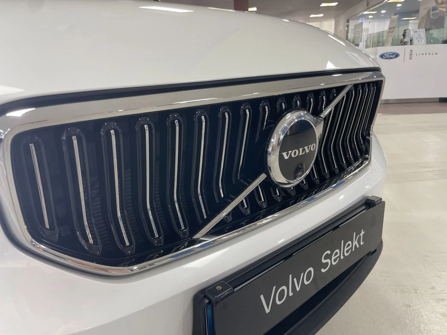 Volvo XC40 превью 13