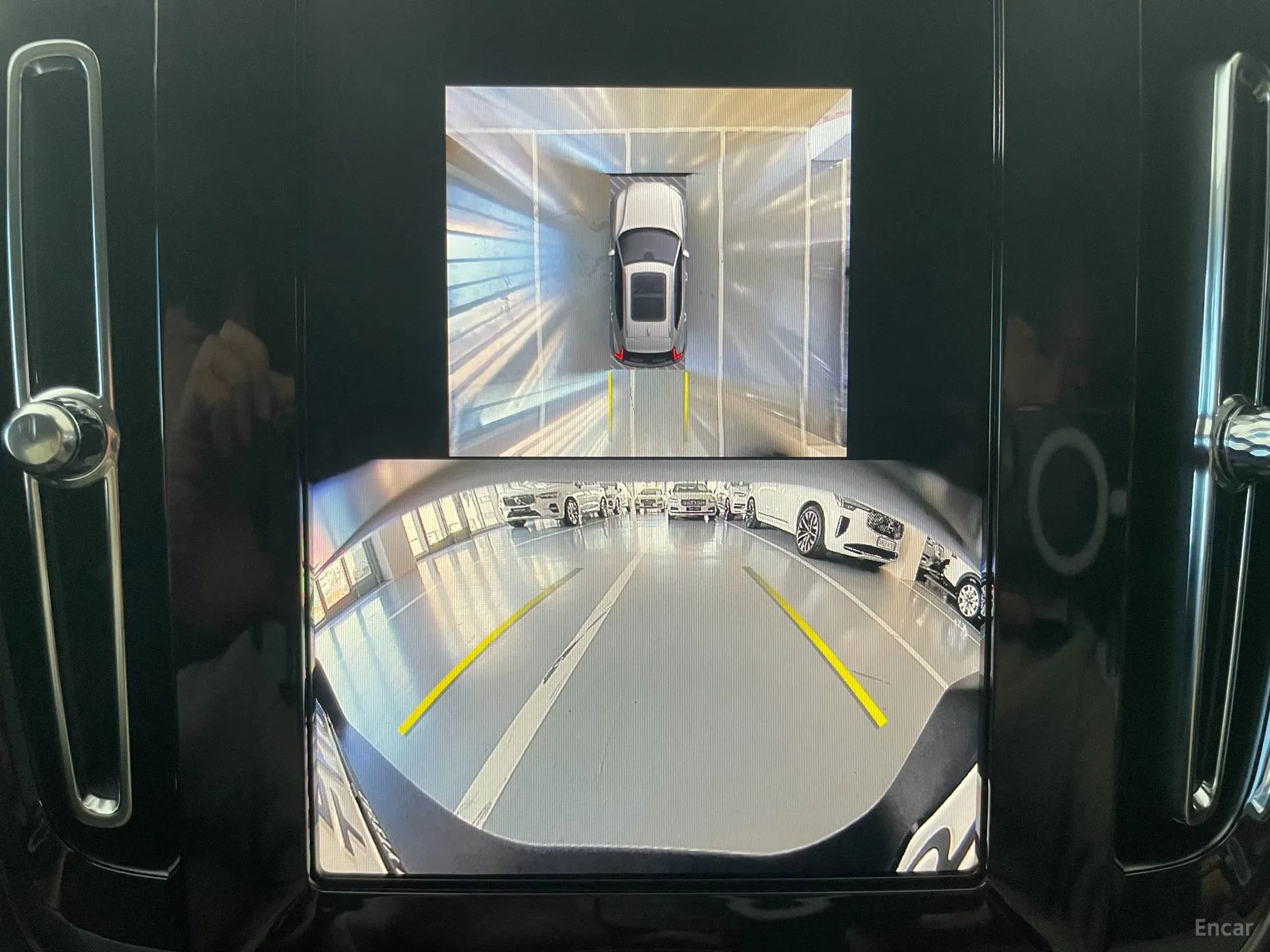 Volvo XC40 превью 17